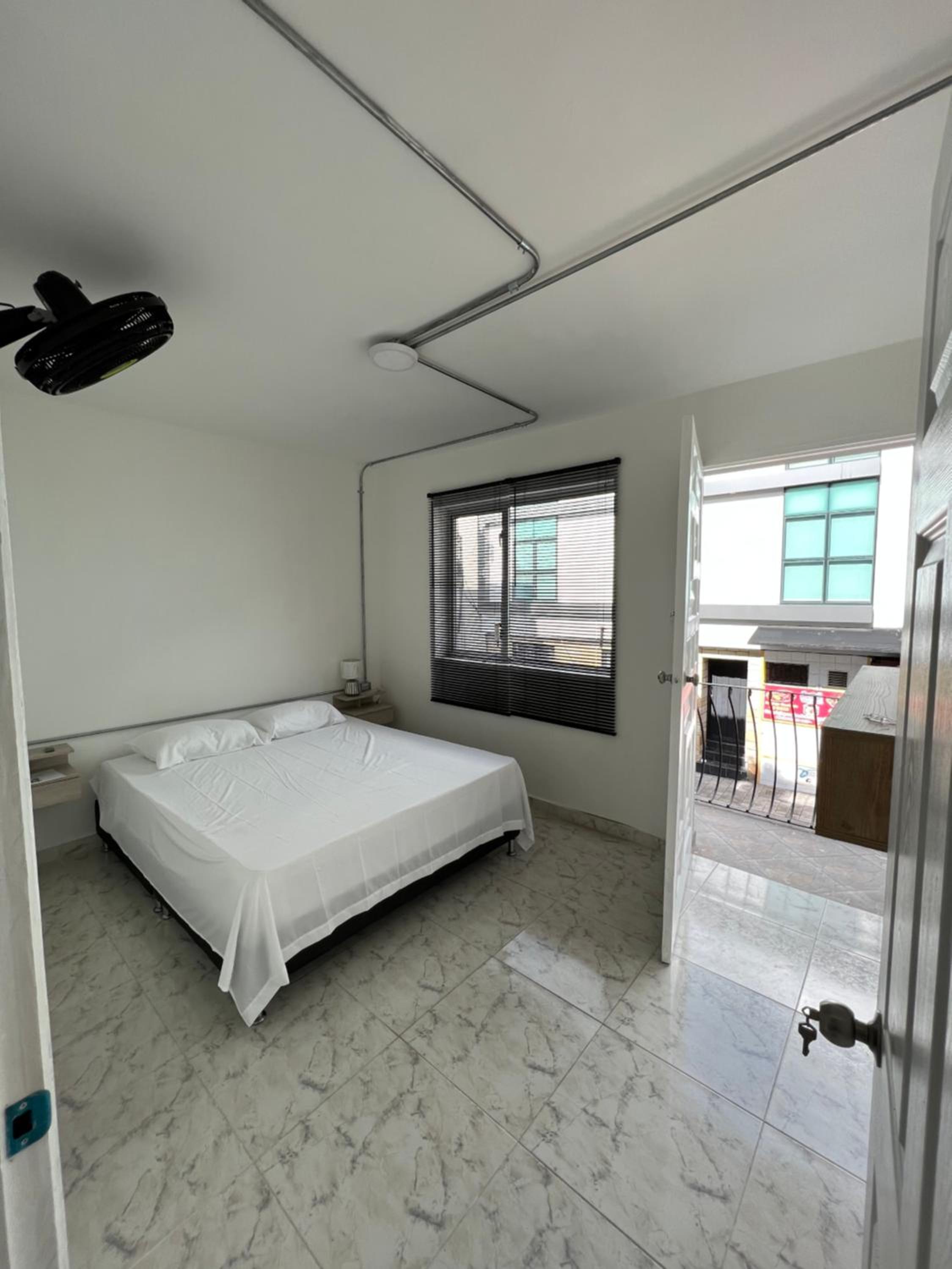 La Familia Hostel - Parque Poblado