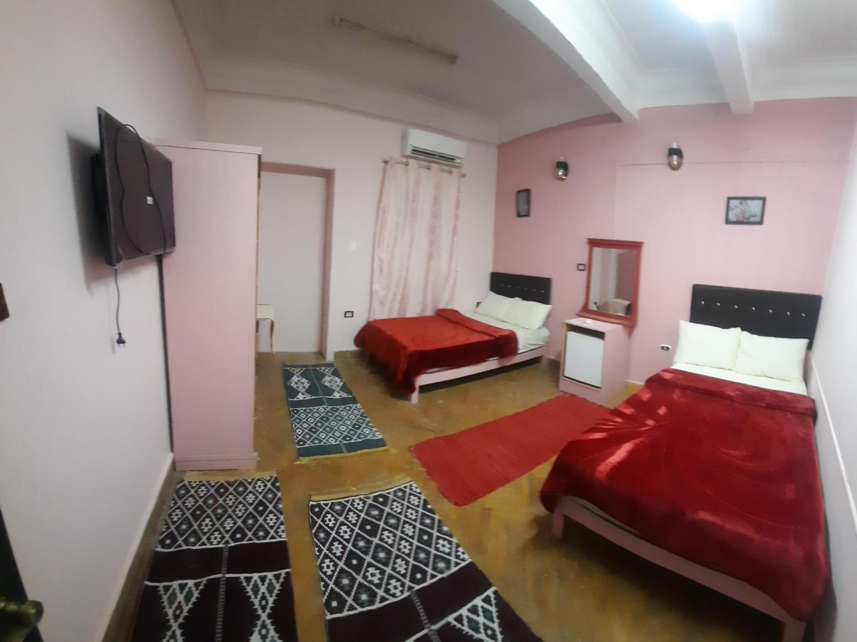 happy life hostel