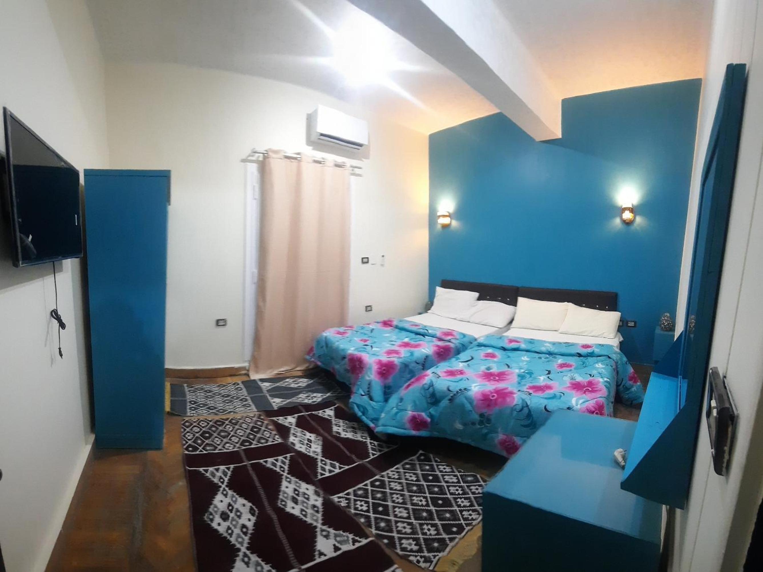happy life hostel