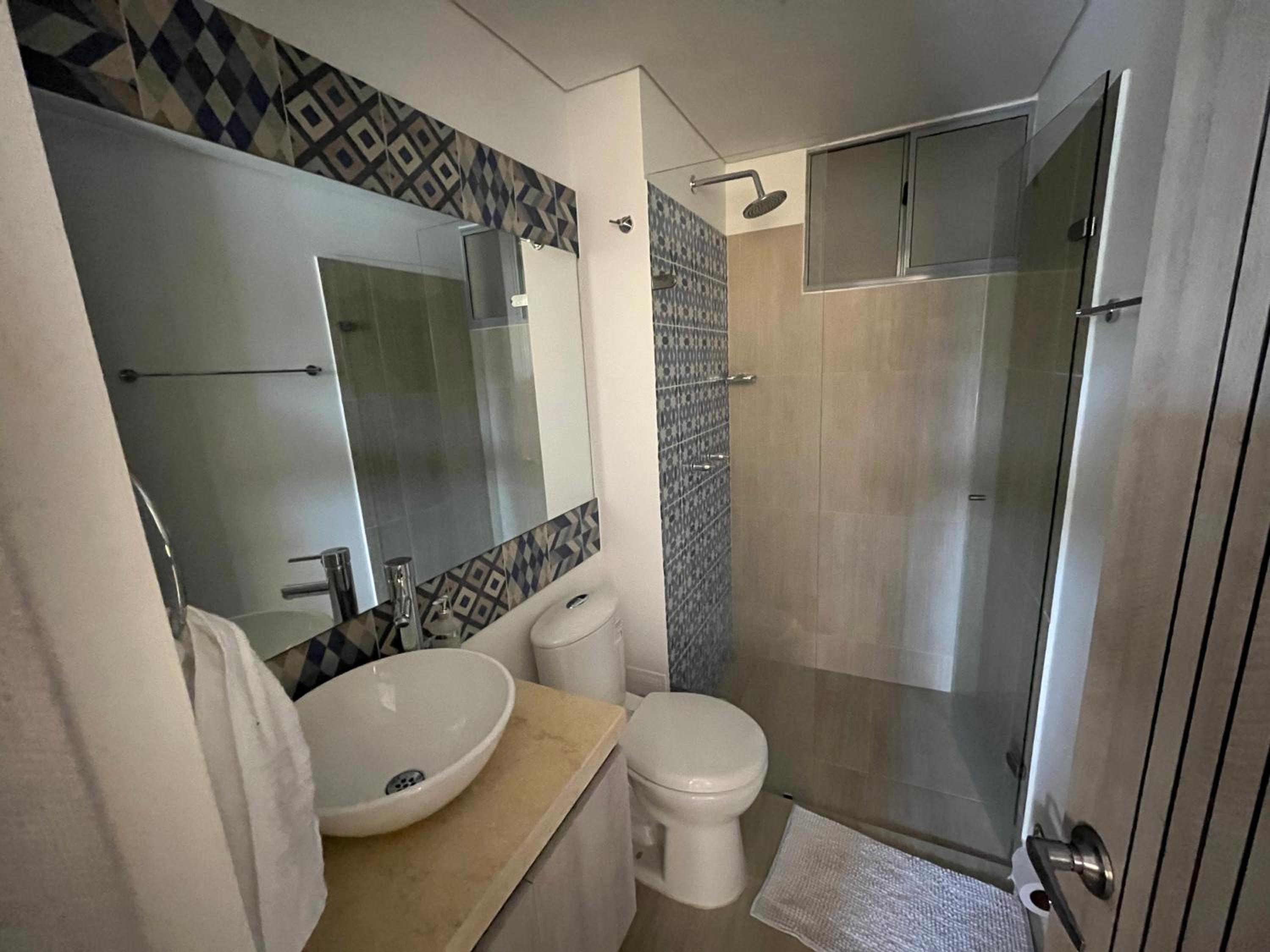 Apartamento con piscina y parqueadero a 7 min del centro view 4