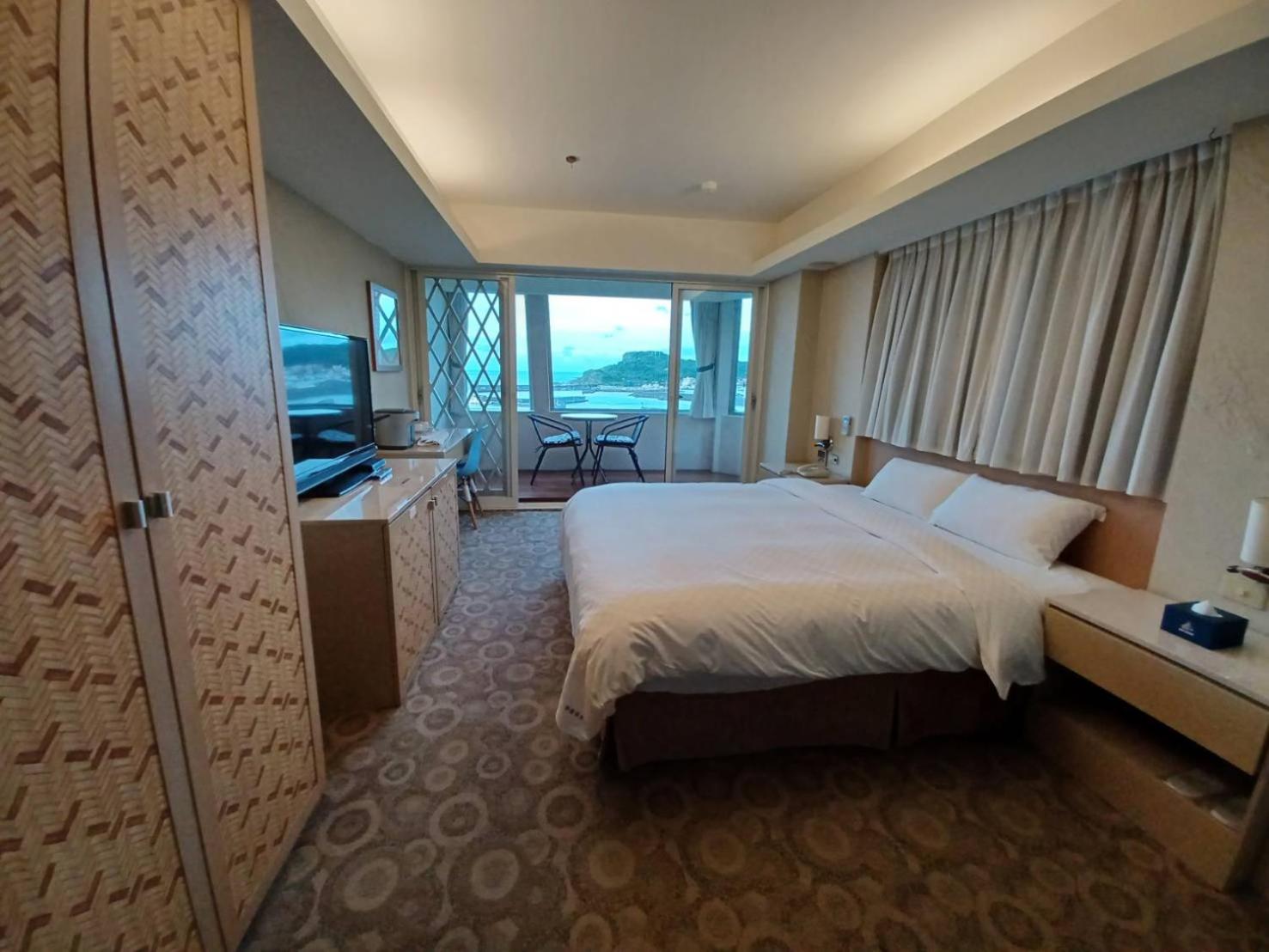 Blue Ocean Hotel