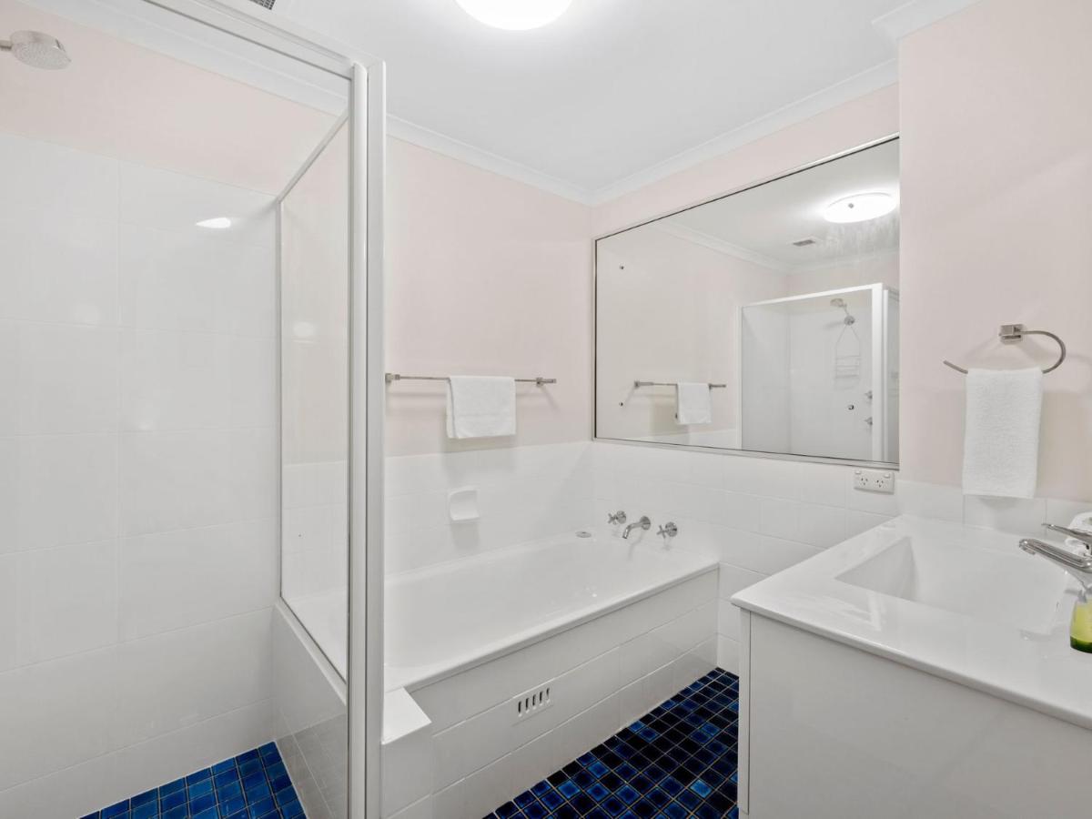 Hawaiian Gardens Unit 22