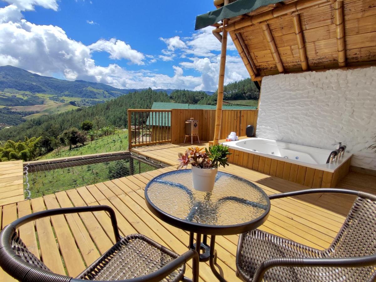 Hass Glamping Jericó view 2
