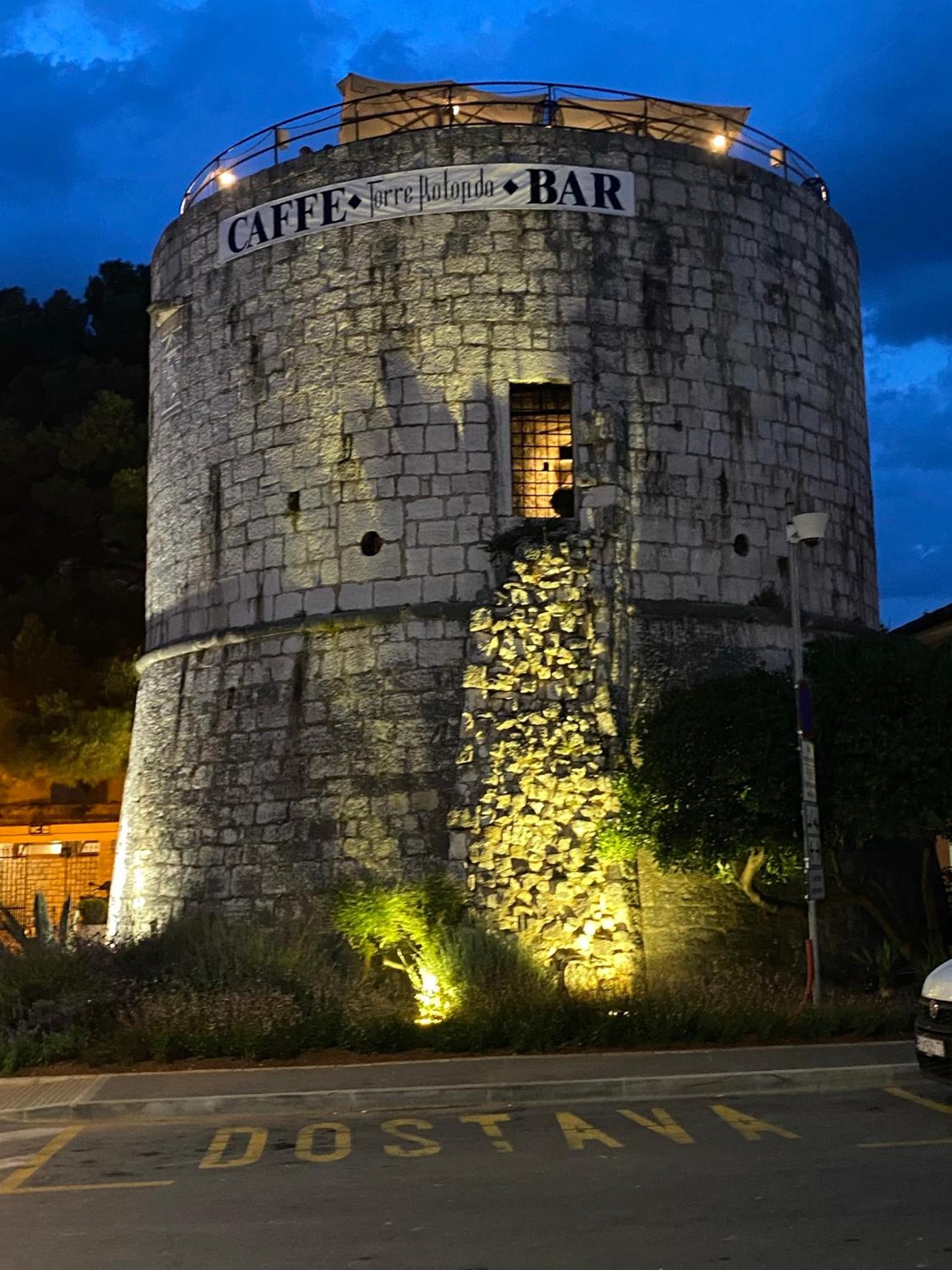 Hotel PARENTIUM LOFT CENTER SQUARE - Image 1