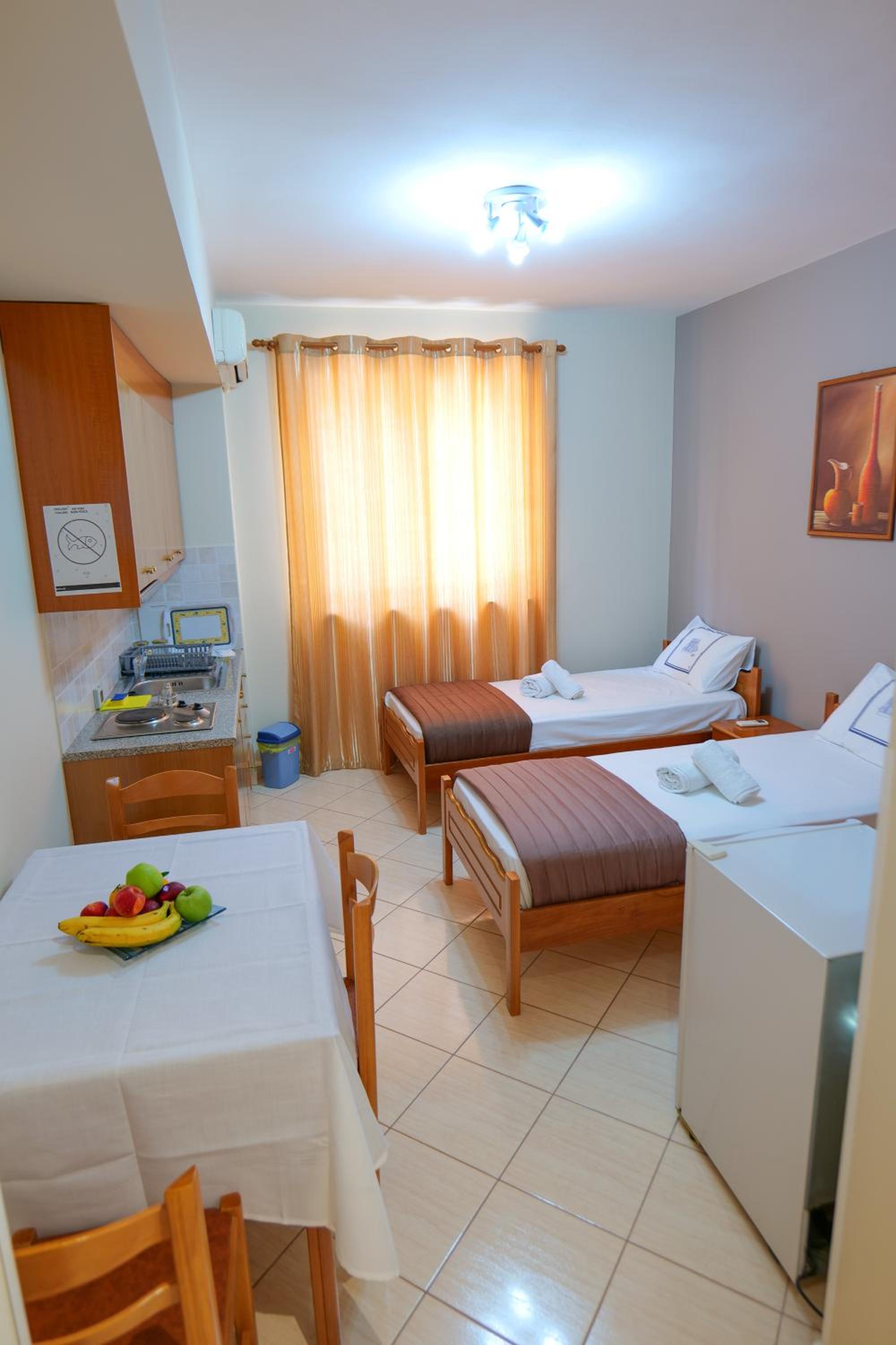 Elidon Apartments