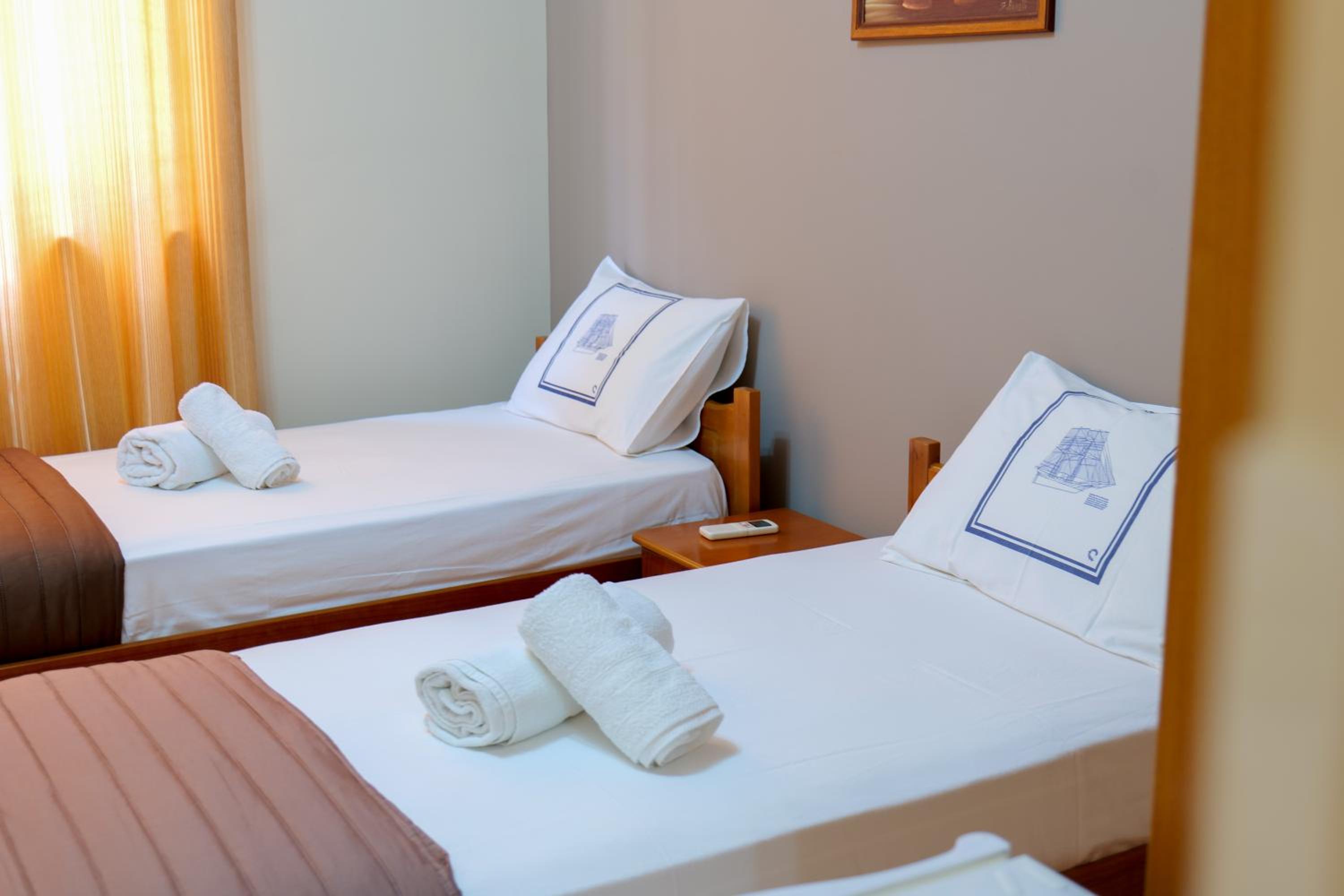 Elidon Apartments