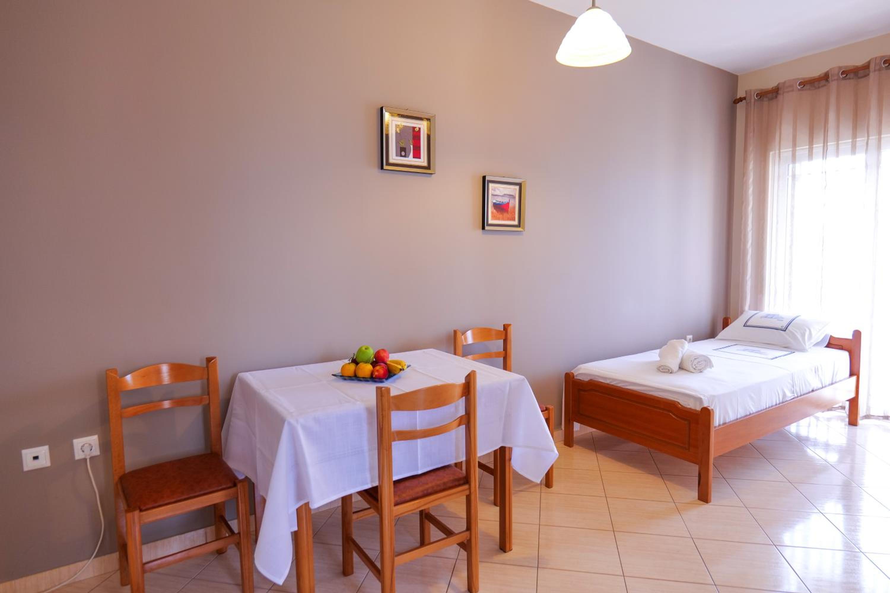 Elidon Apartments