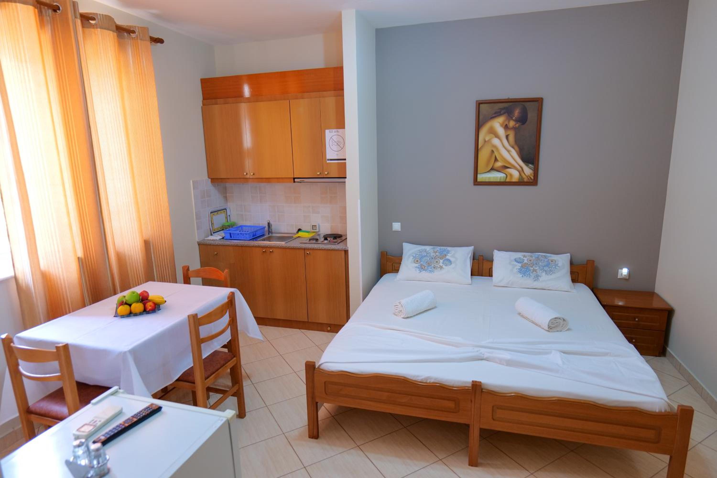 Elidon Apartments