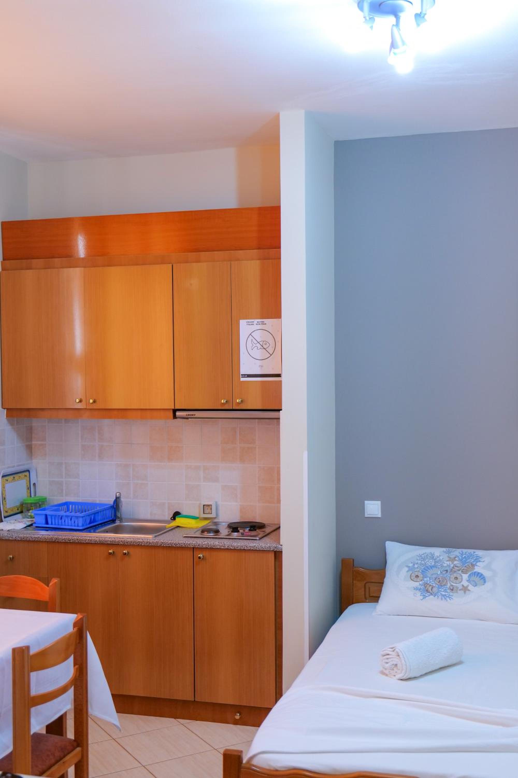 Elidon Apartments