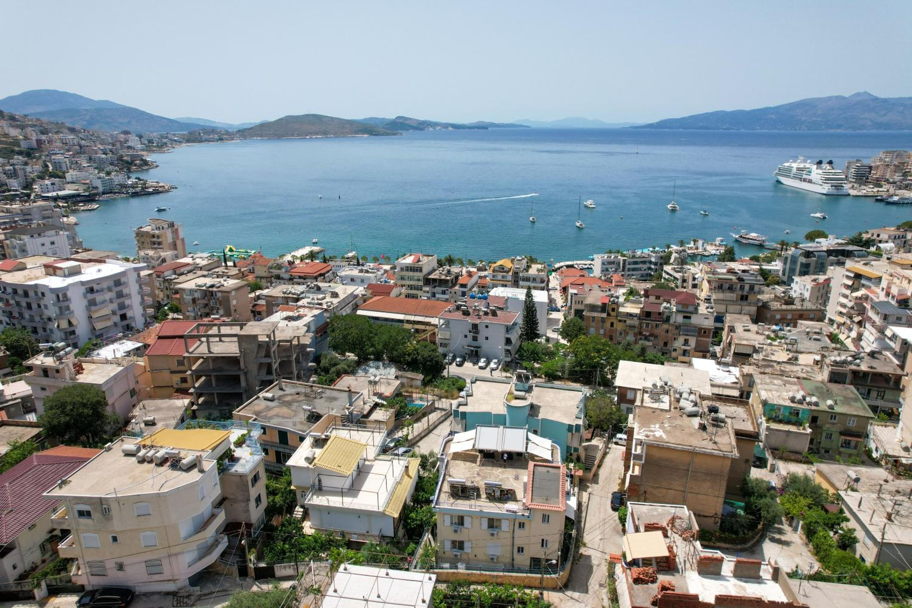 Elidon Apartments
