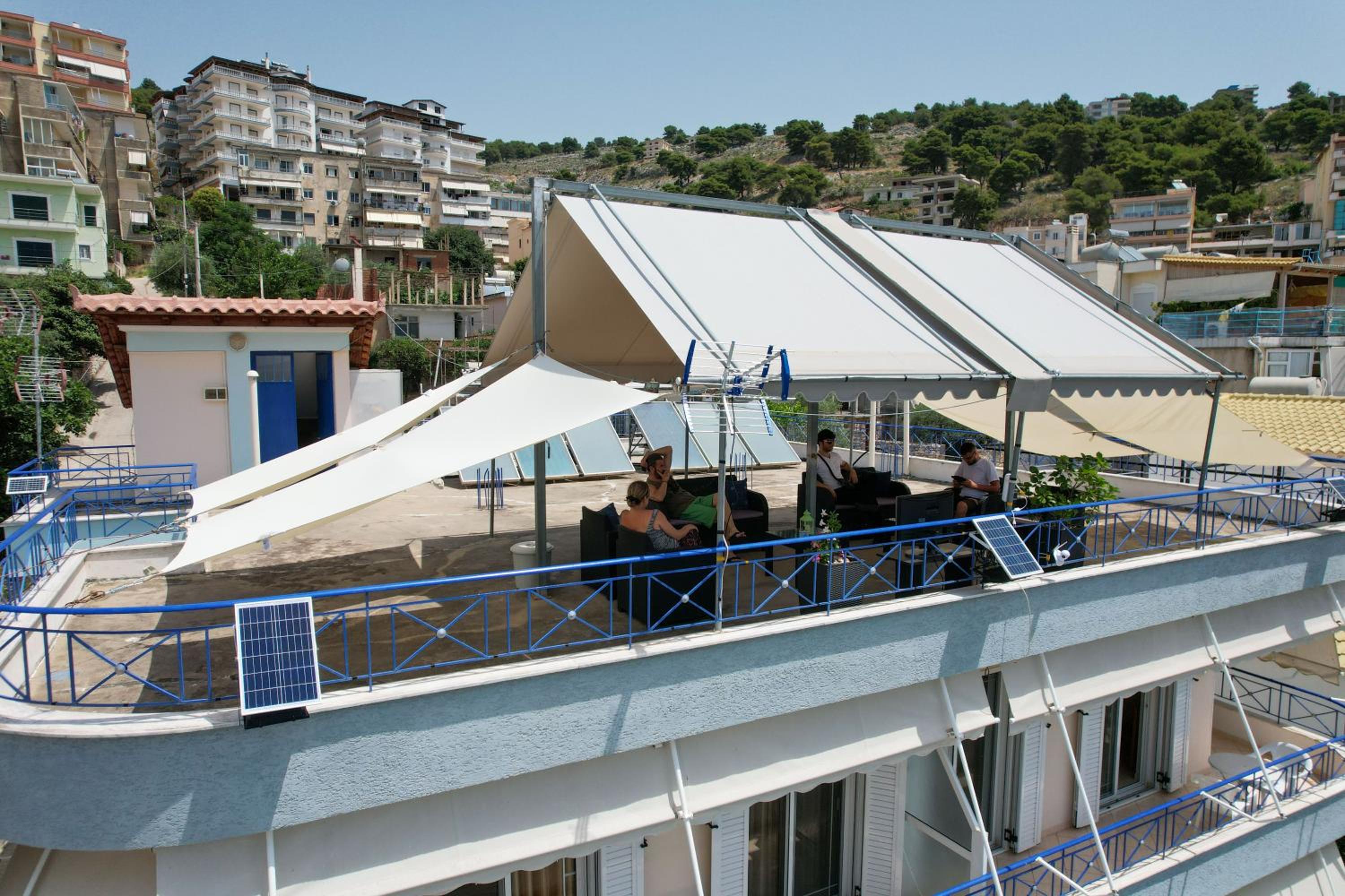 Elidon Apartments