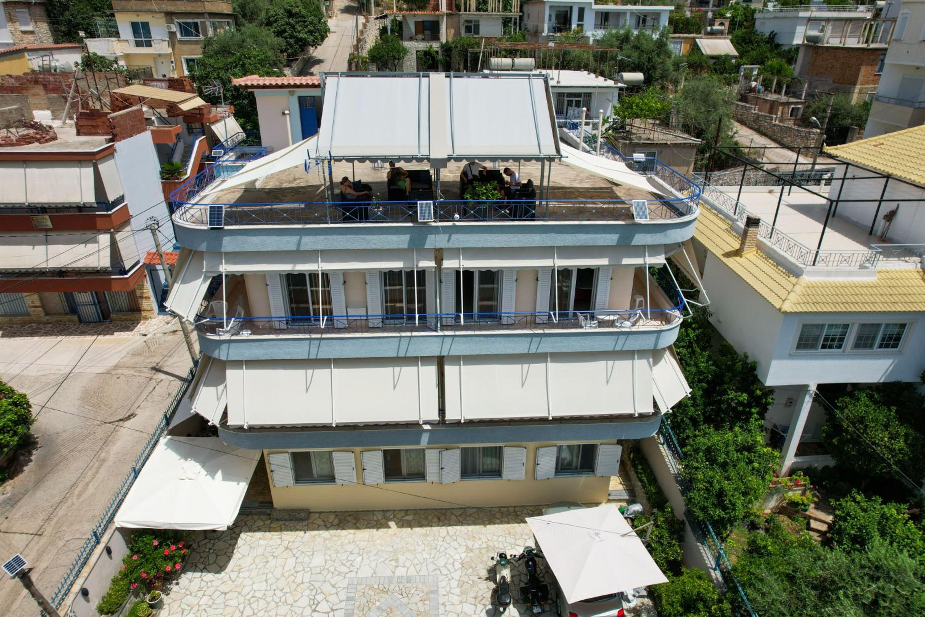 Elidon Apartments