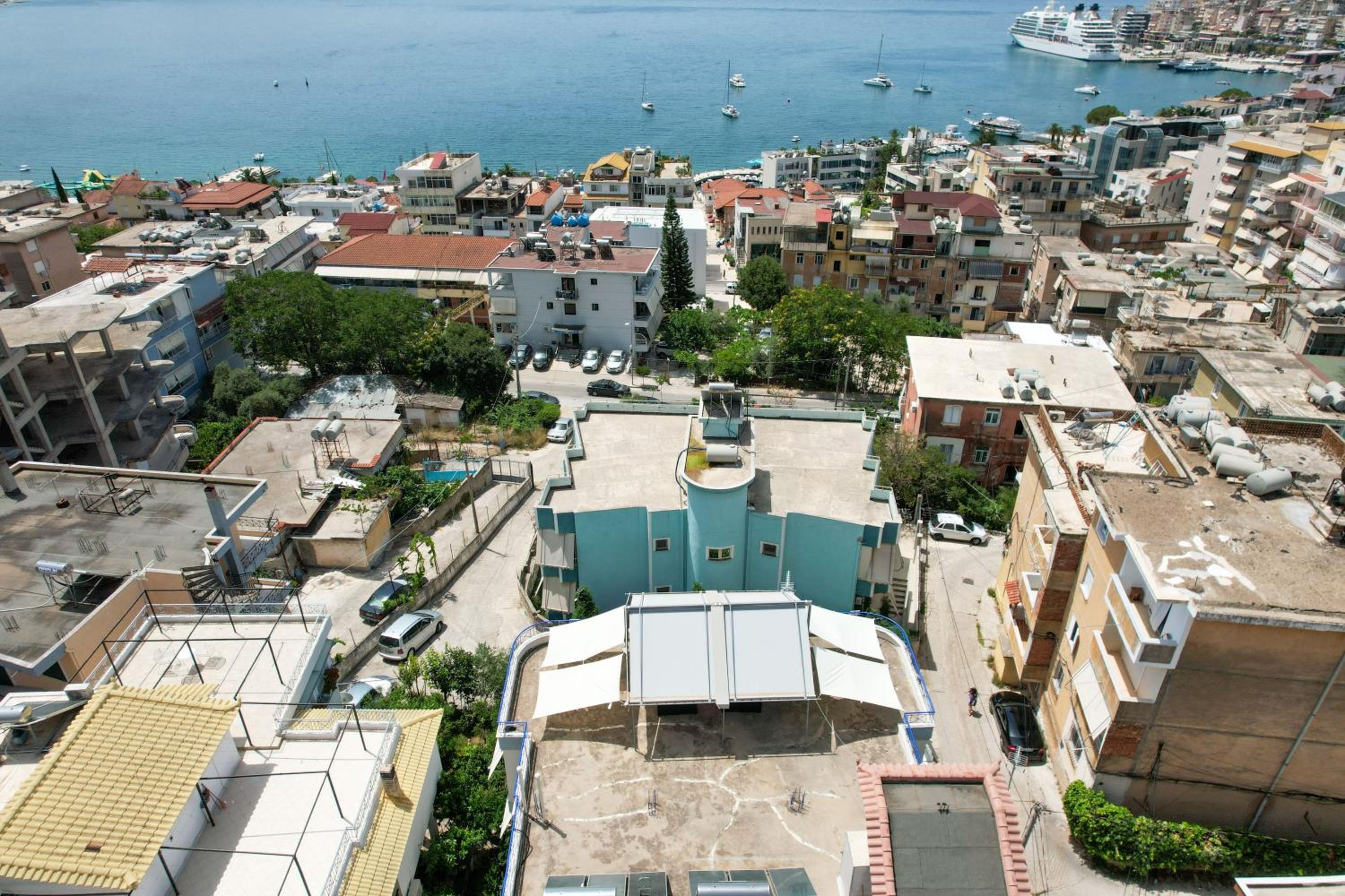 Elidon Apartments