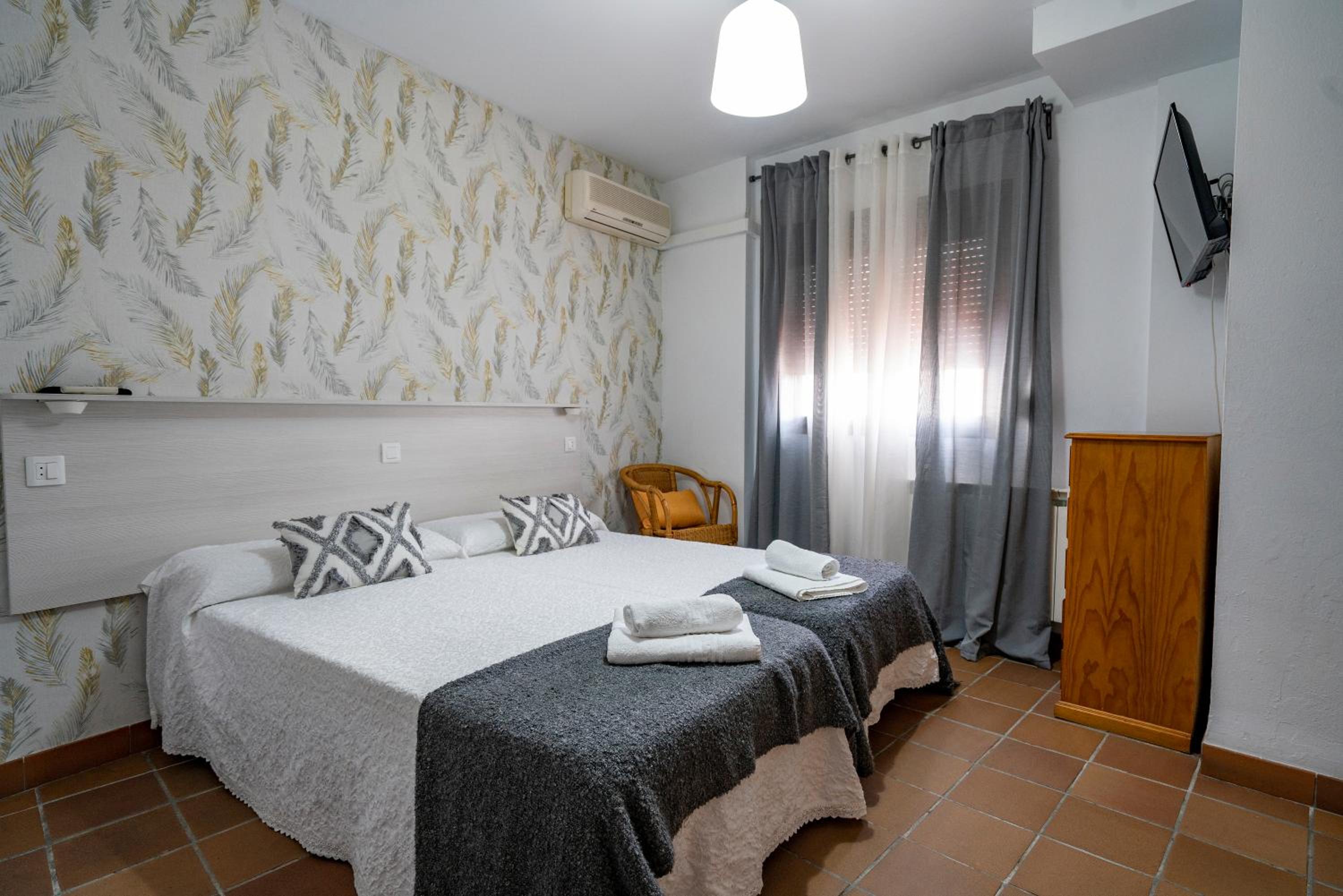 Hostal Plaza de Italia