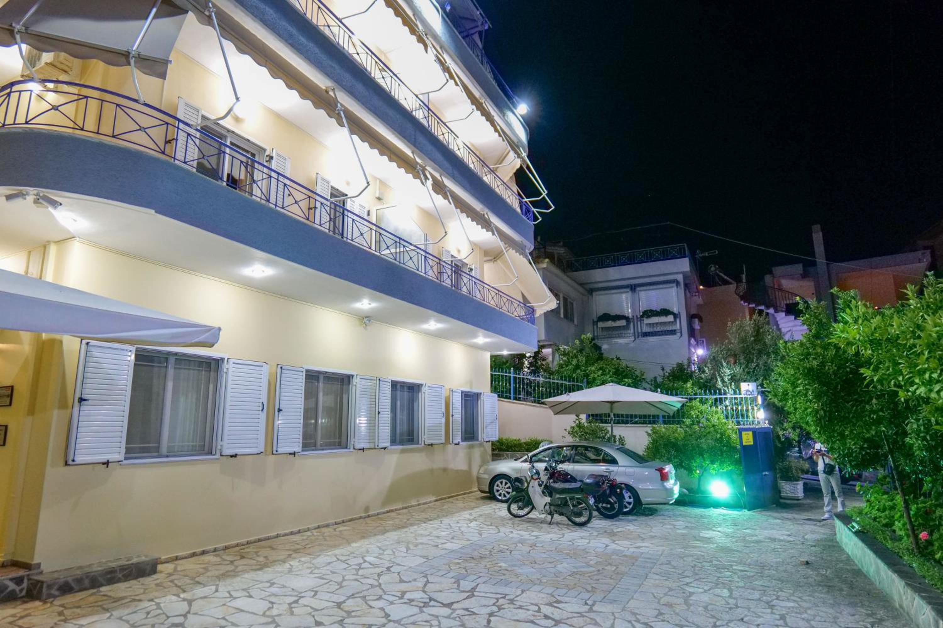 Elidon Apartments