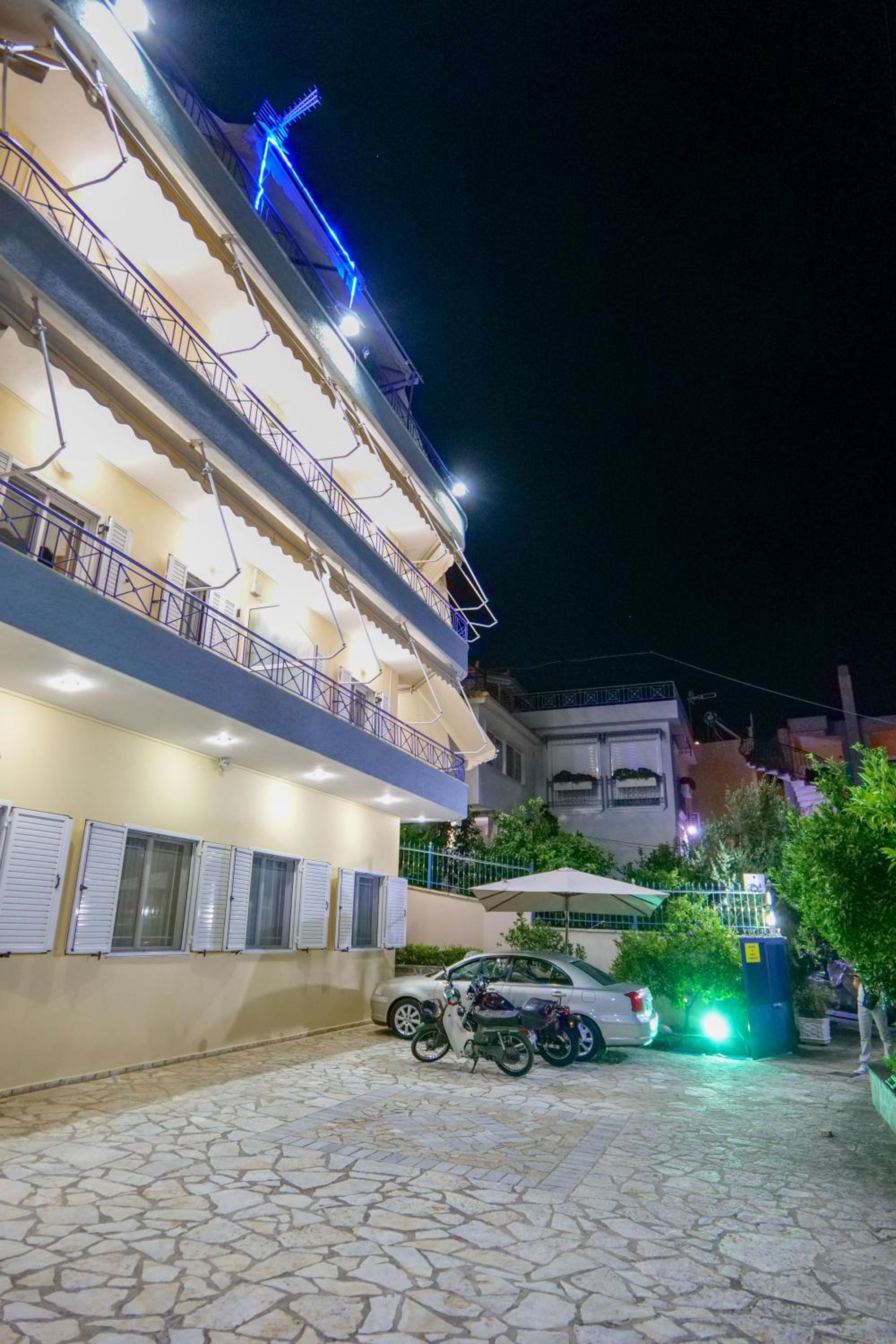 Elidon Apartments