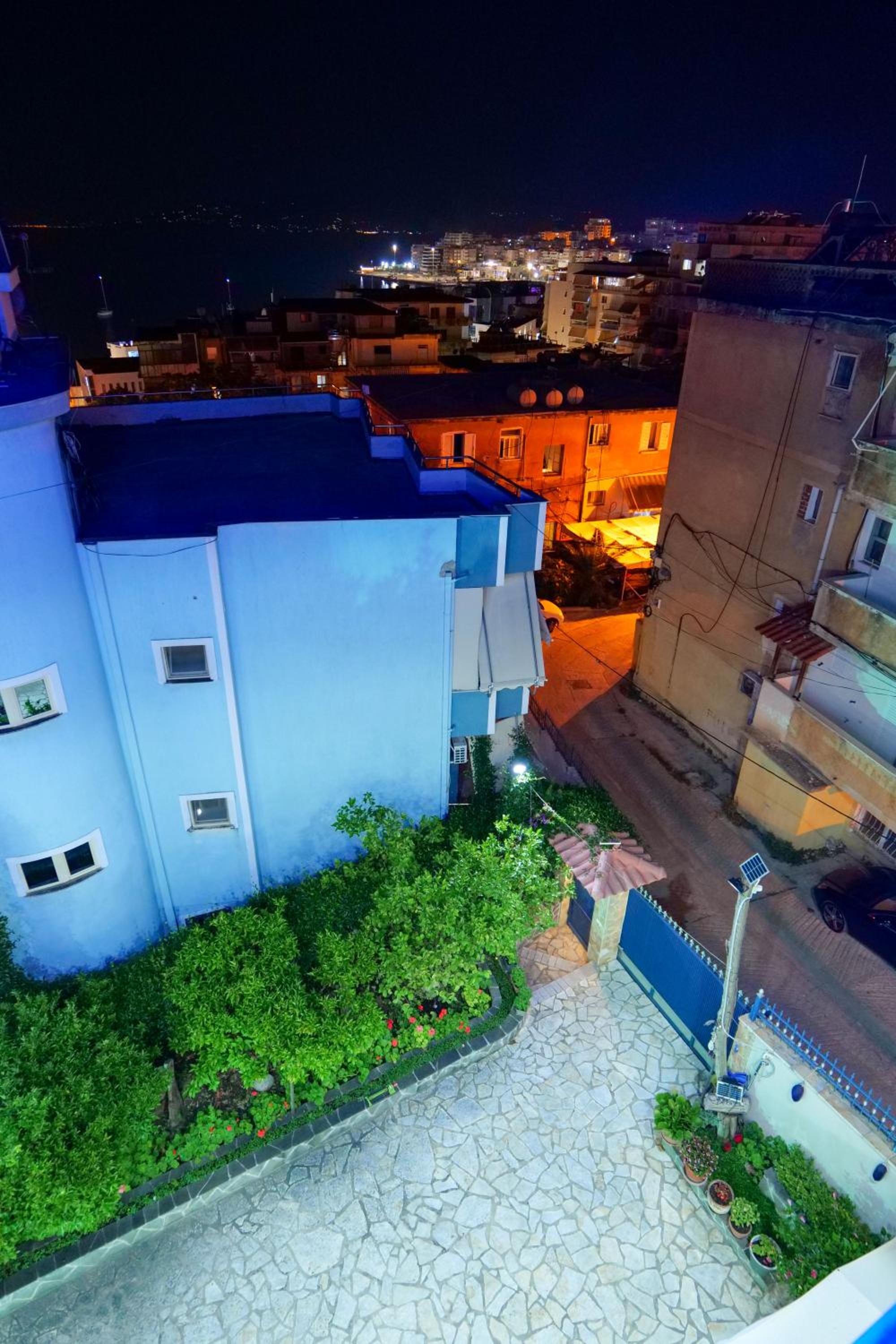 Elidon Apartments