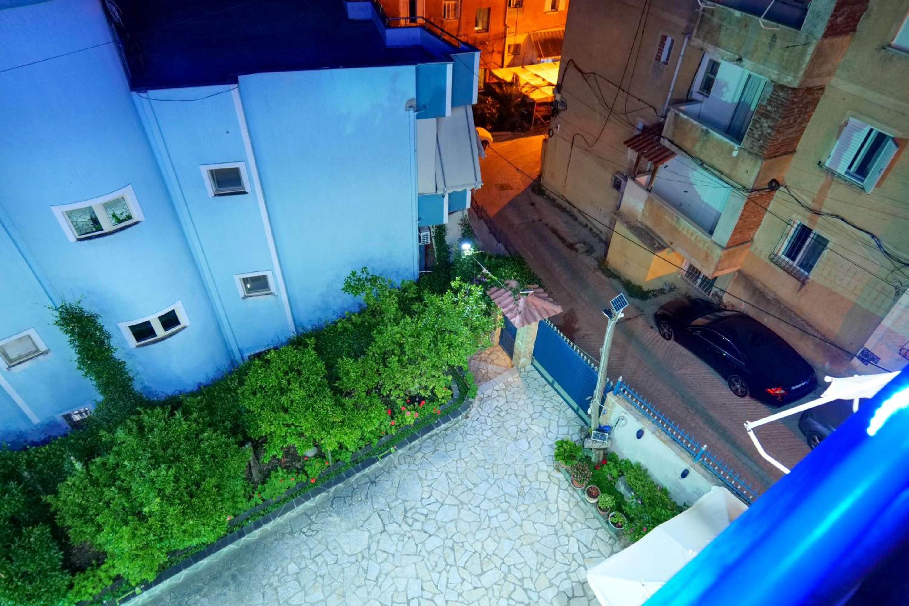 Elidon Apartments