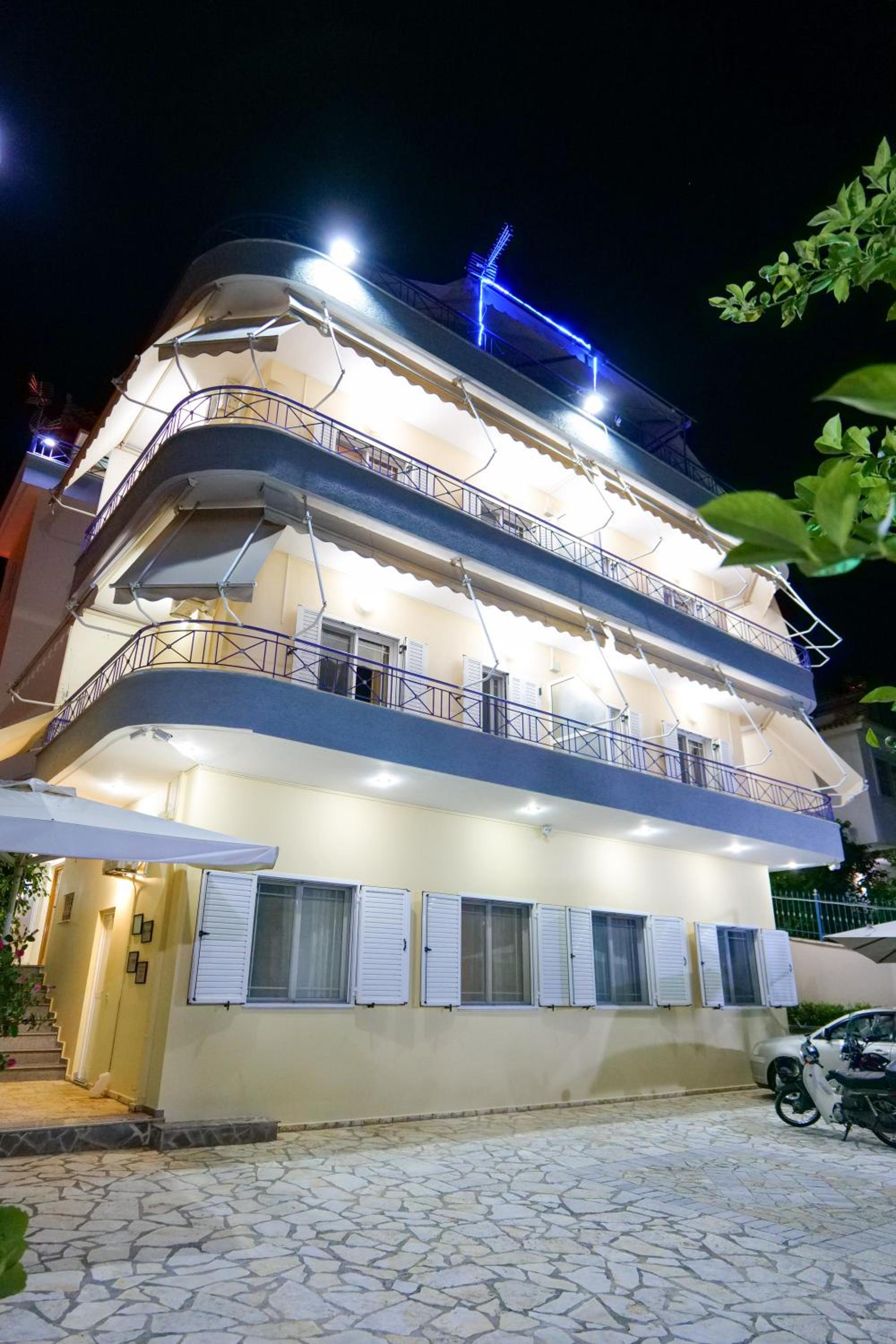 Elidon Apartments
