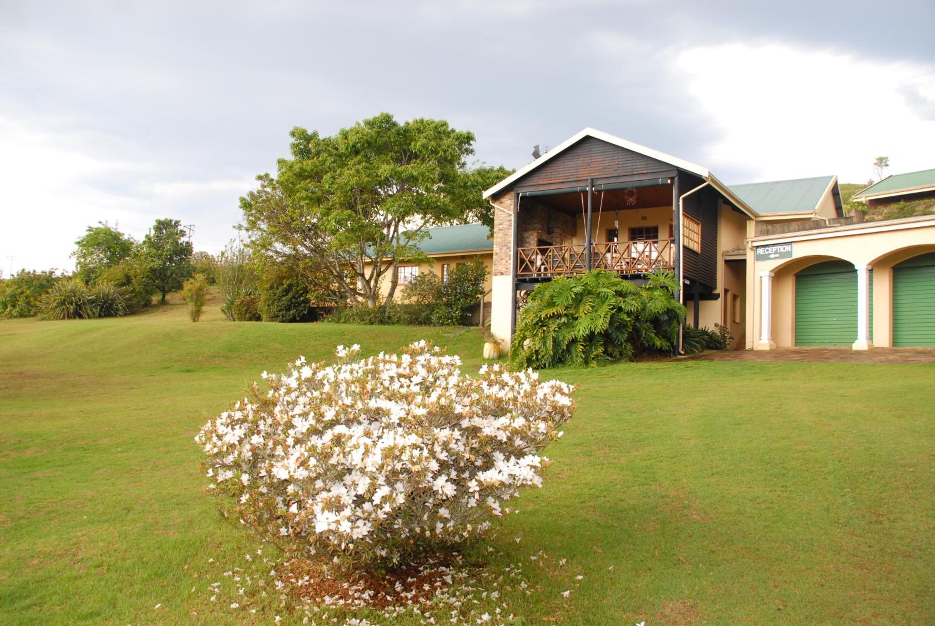 Thaba Tsweni Lodge & Safaris