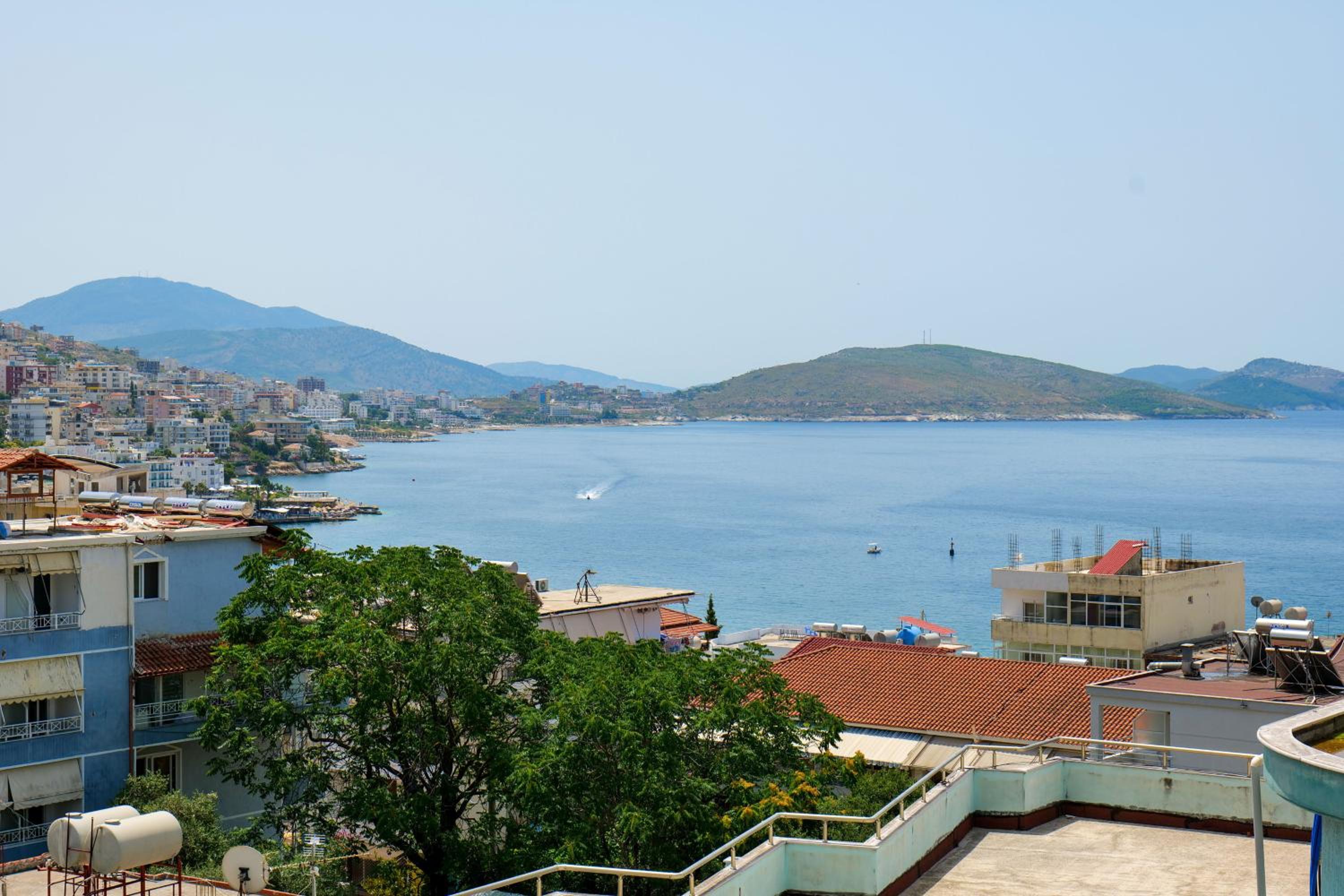 Elidon Apartments