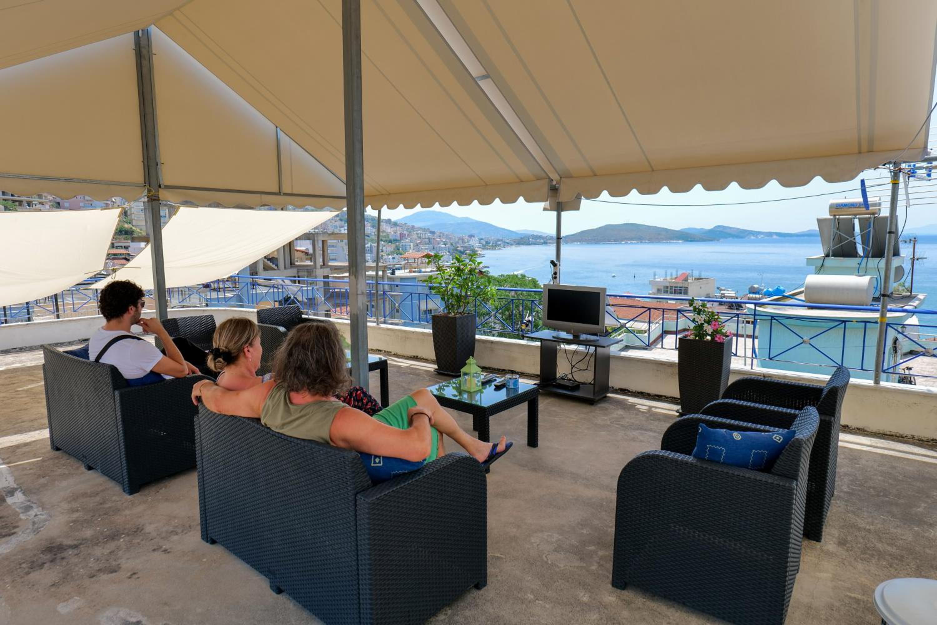 Elidon Apartments