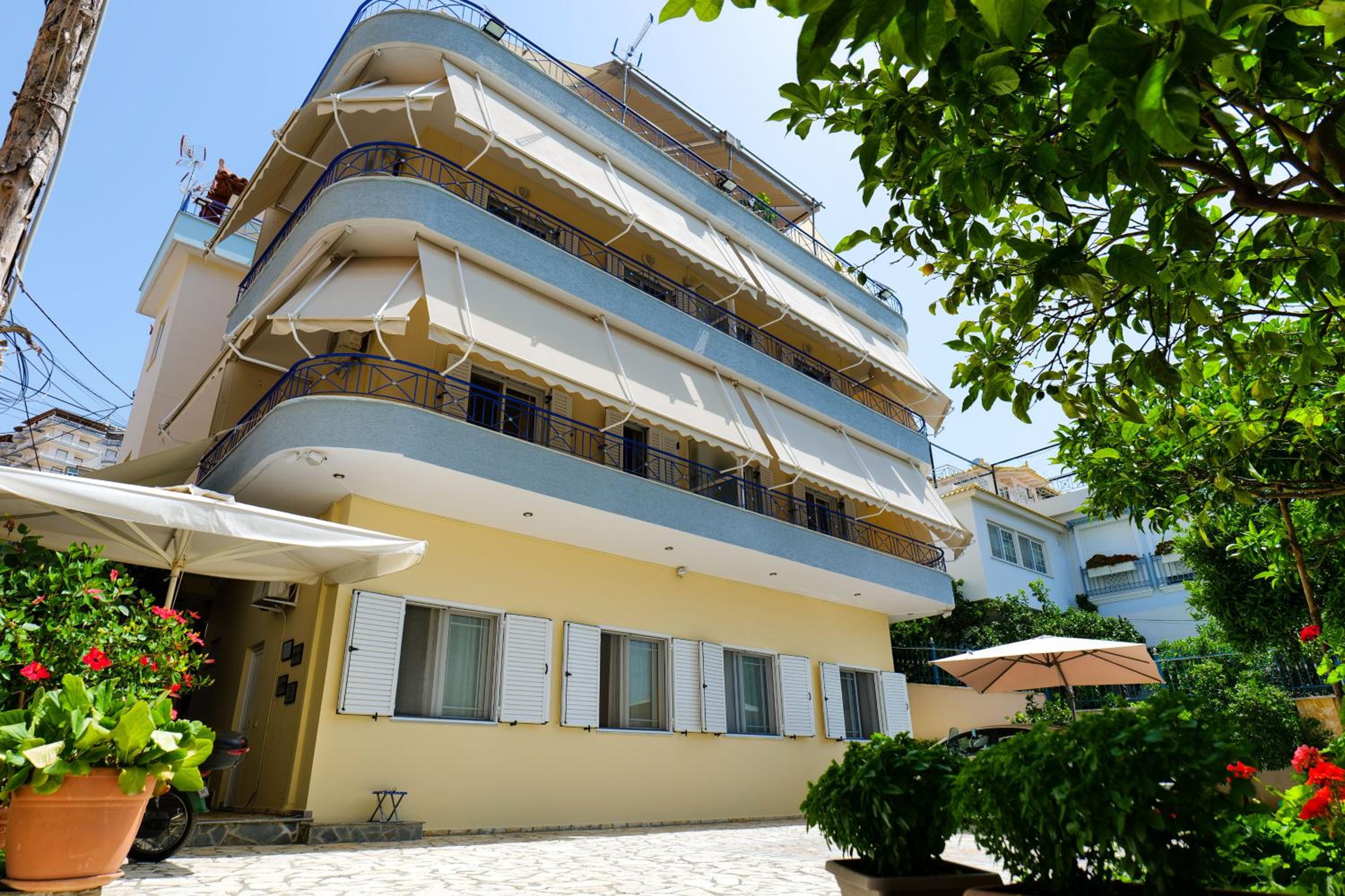 Elidon Apartments