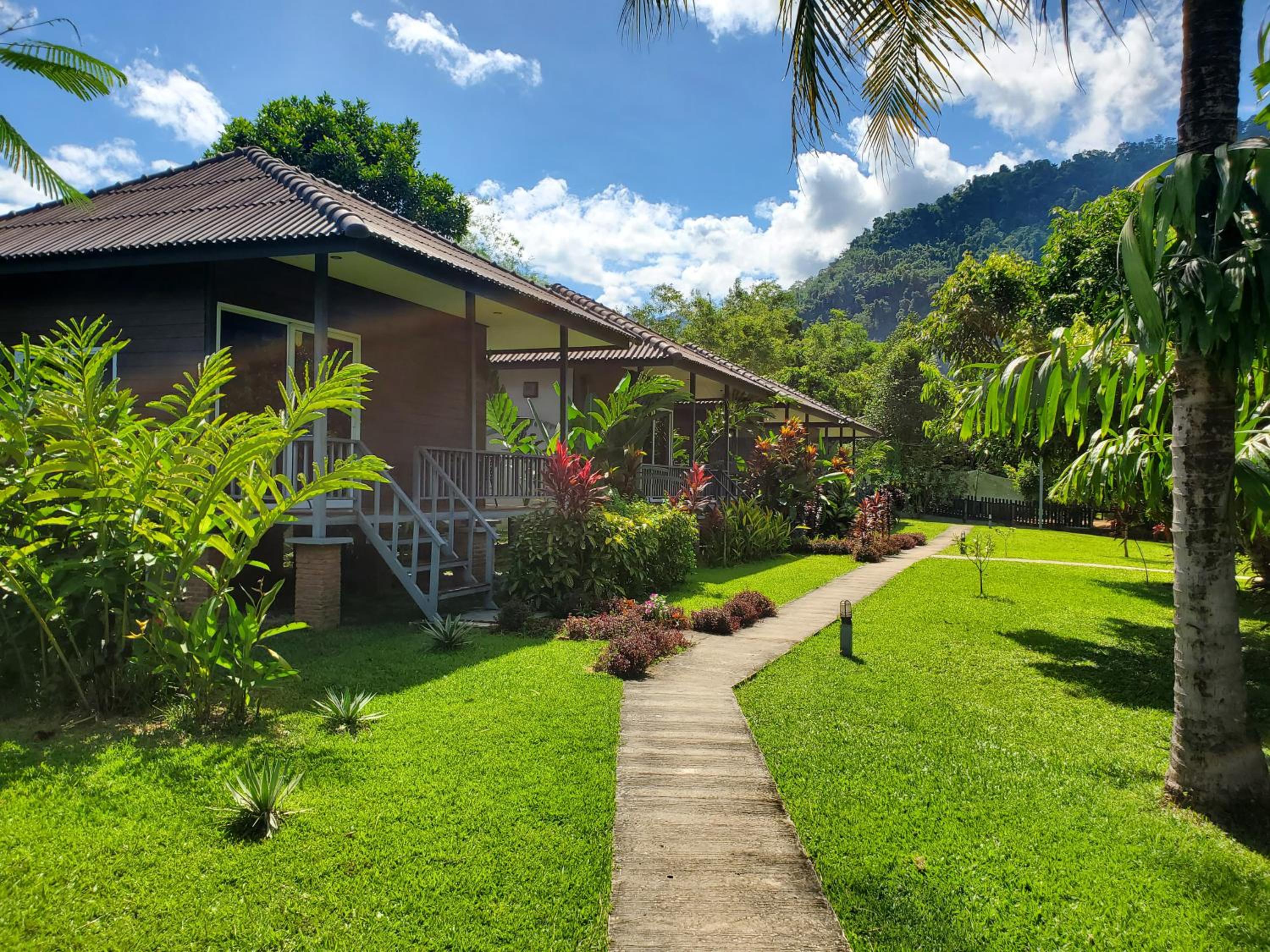 Bearlinbungalow view 5