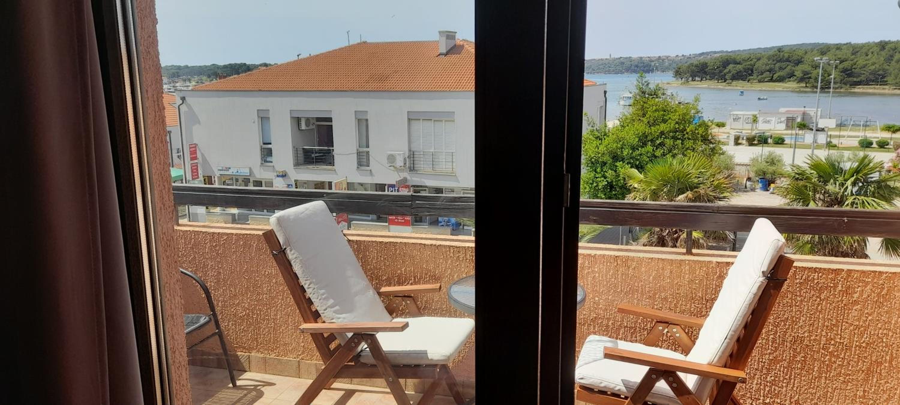 Anita apartment