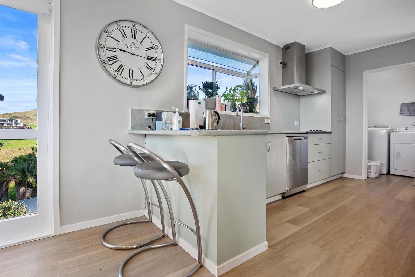 Nanny's Beach House - Waihi Beach Holiday Home view 5