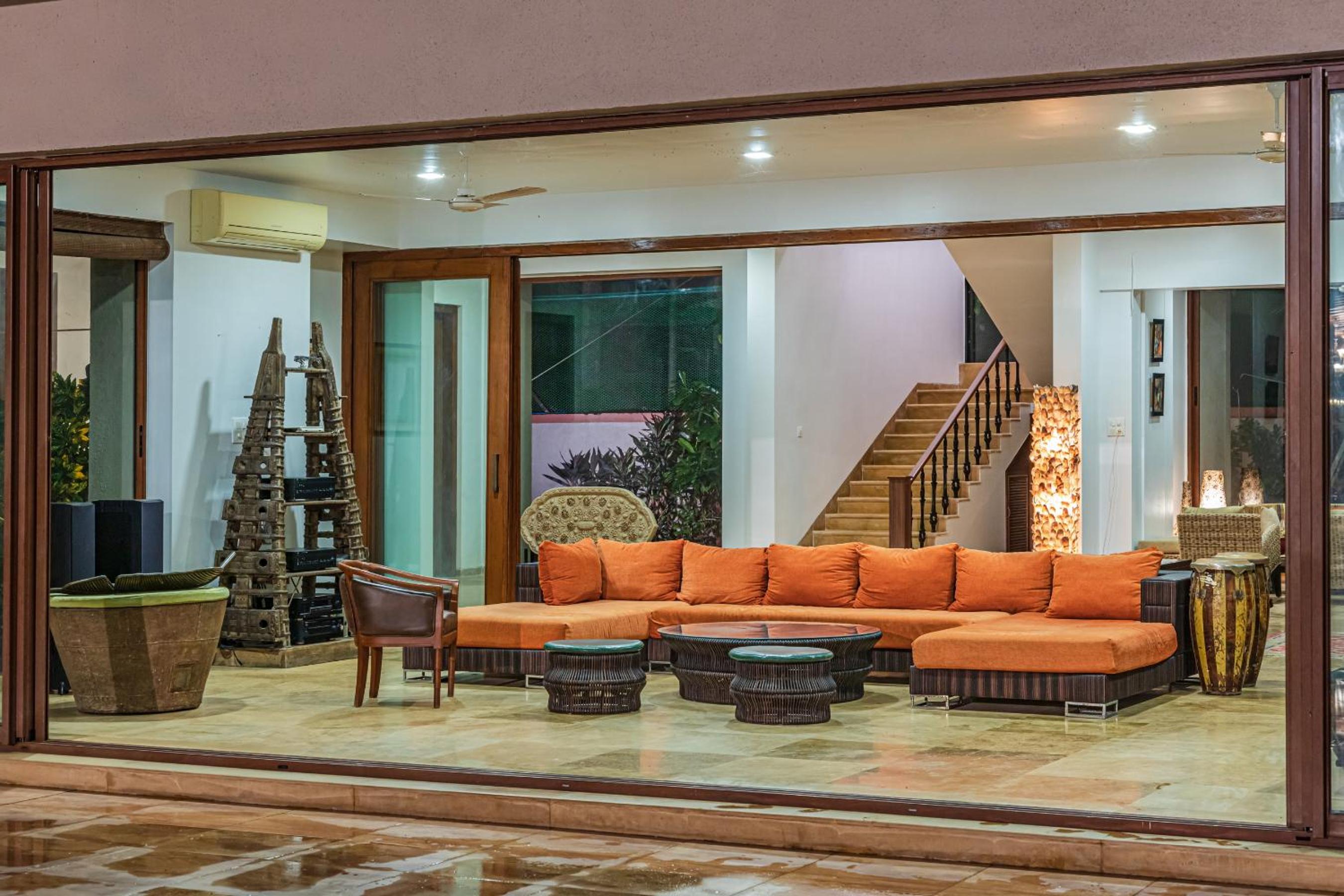 SaffronStays Casa Del Palms - 8BR luxury pool villa with gazebo, pickleball, bar & lawns near Nagaon Beach view 3