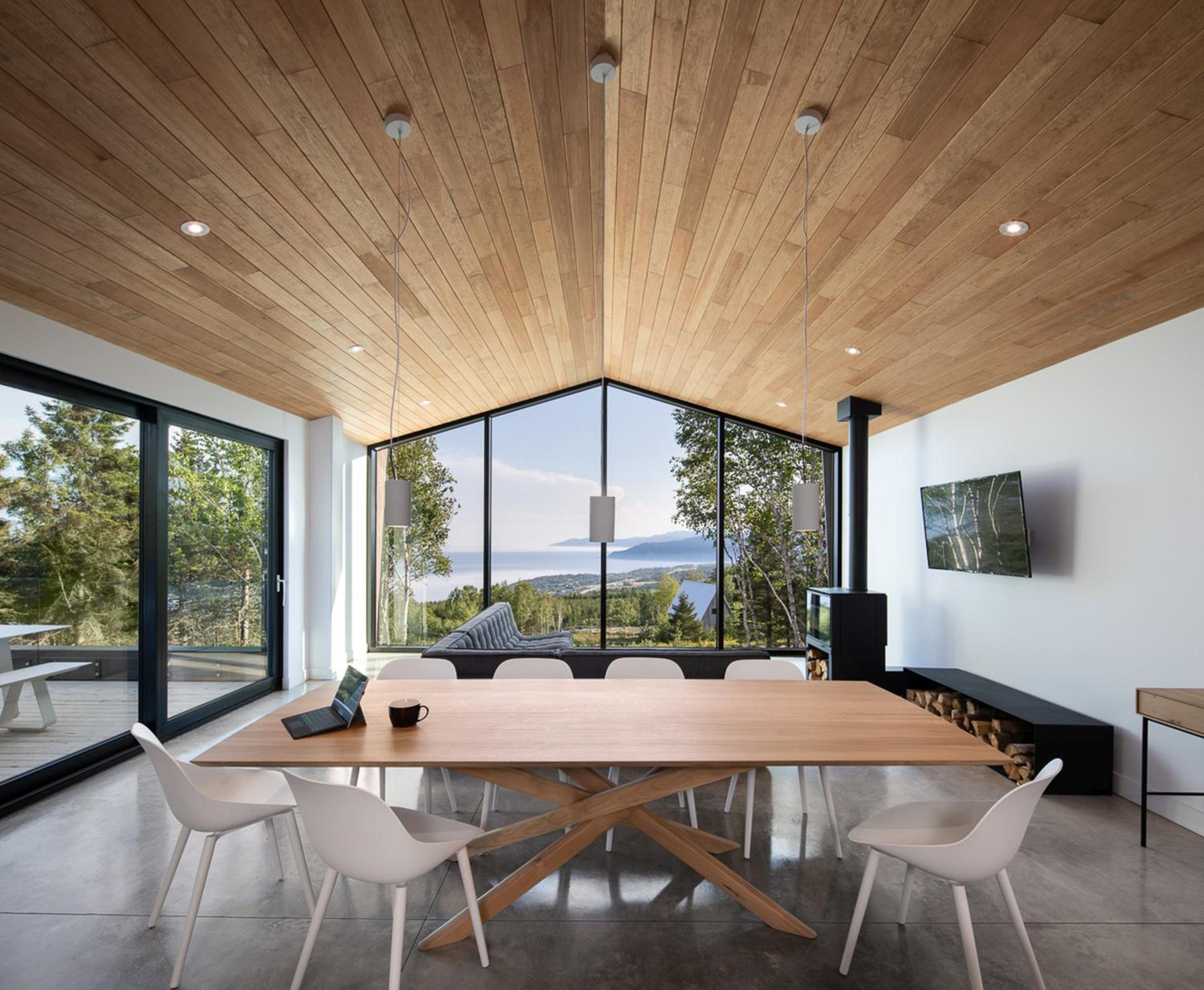 Luxurious Chalet with Pool, Sauna, Spa & Amazing View view 5