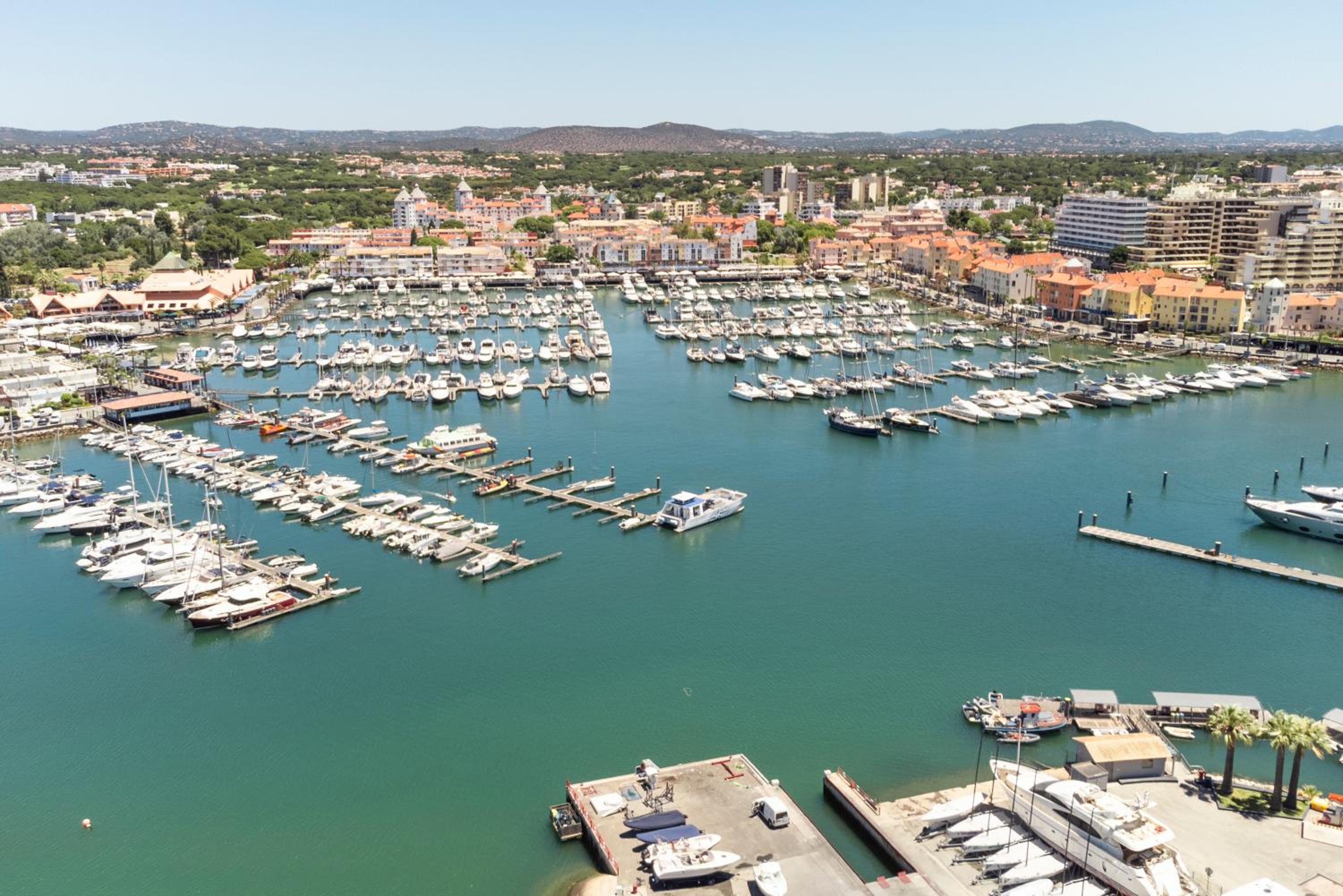 CATCH - Vilamoura view 3