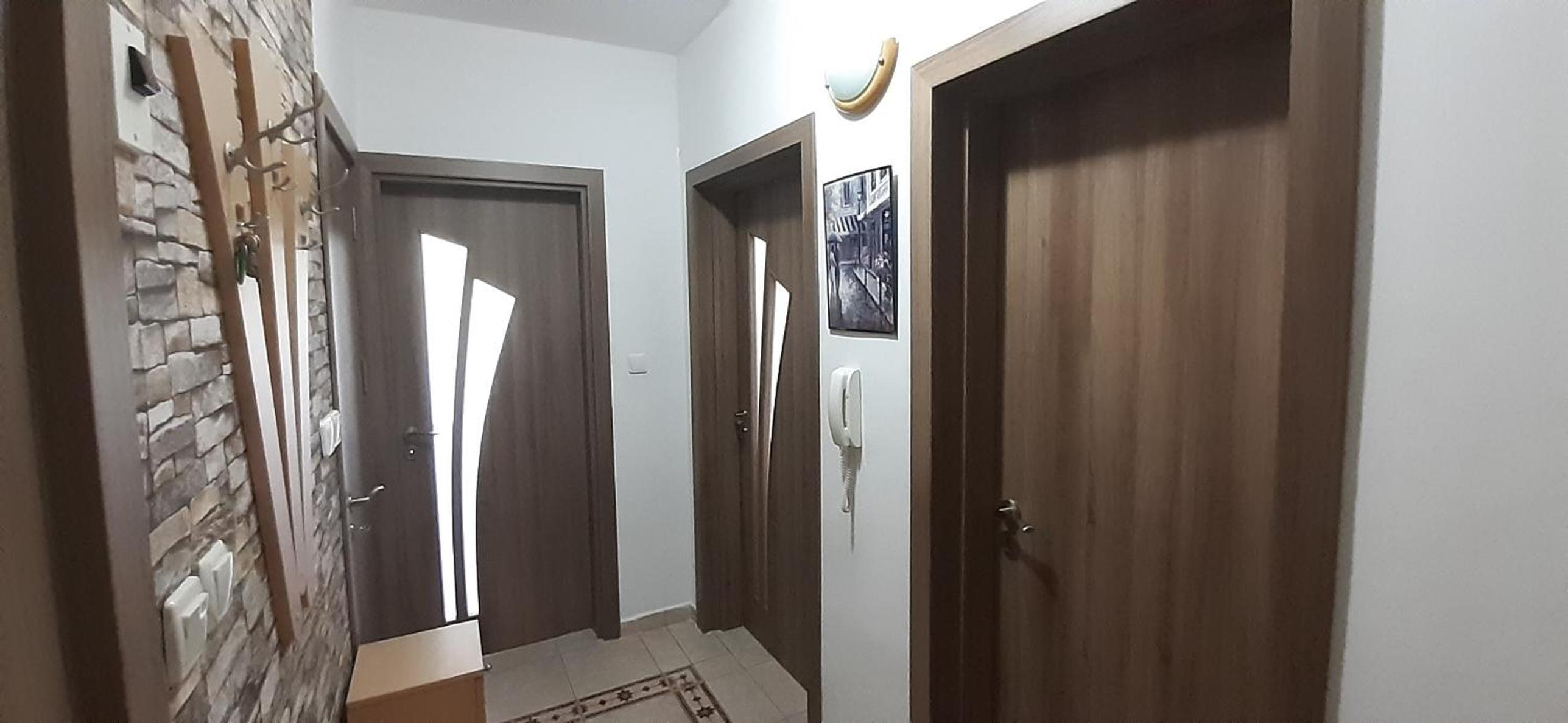 Nana's apartment