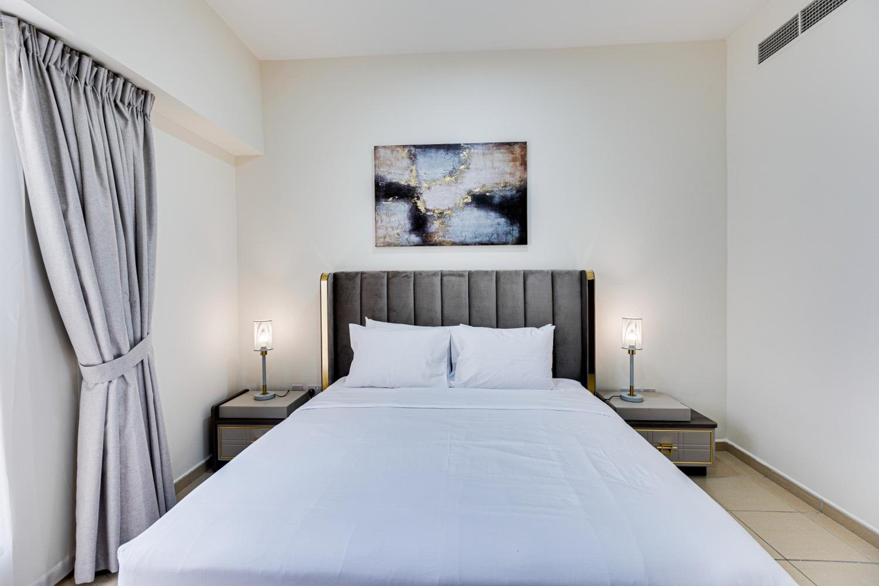 Wonderful apartment near The Beach Sadaf JBR