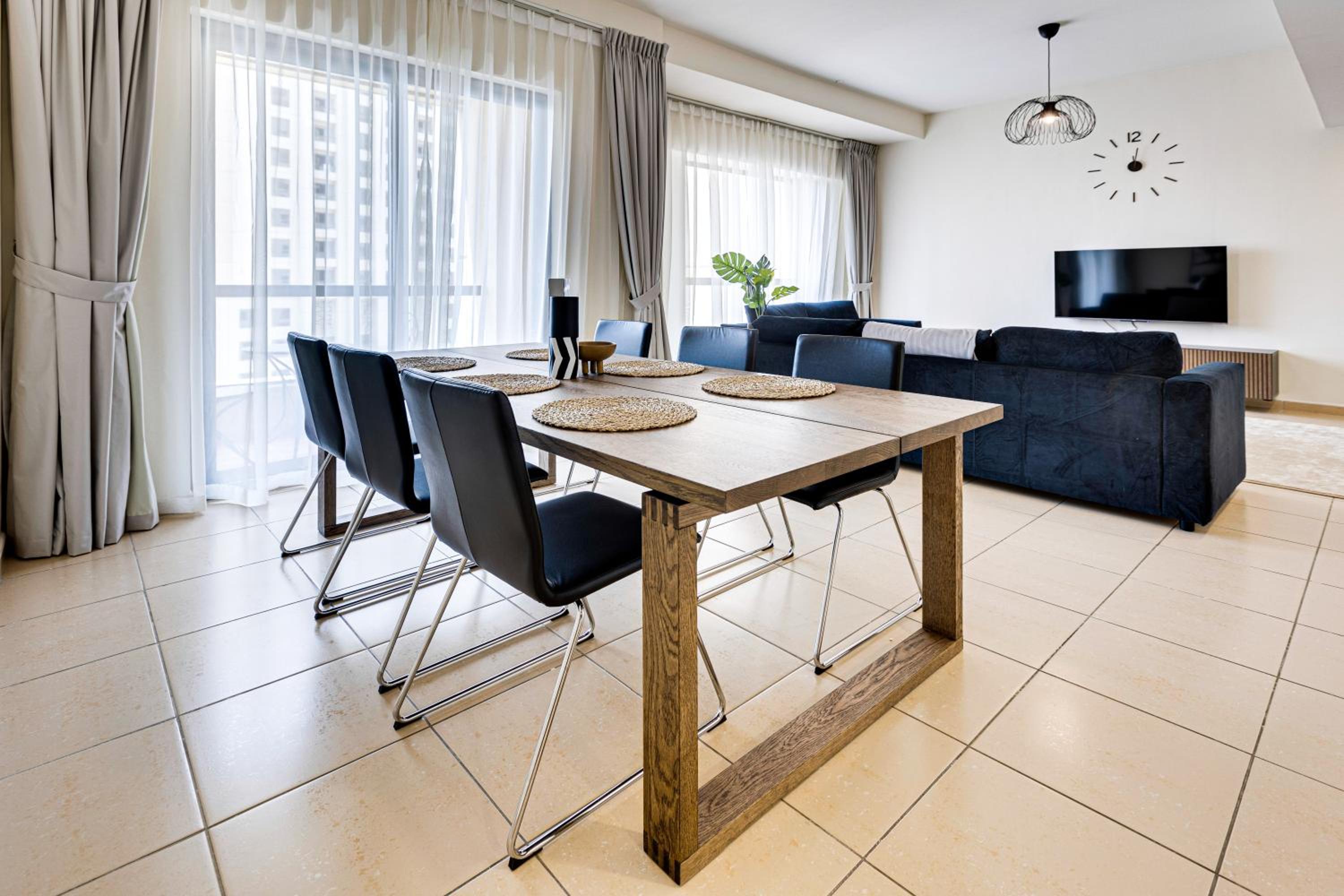 Wonderful apartment near The Beach Sadaf JBR