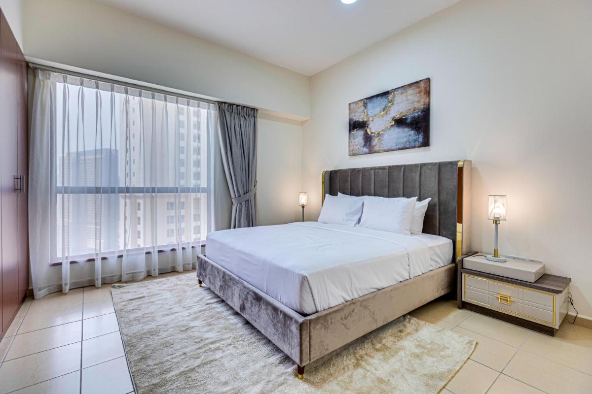Wonderful apartment near The Beach Sadaf JBR