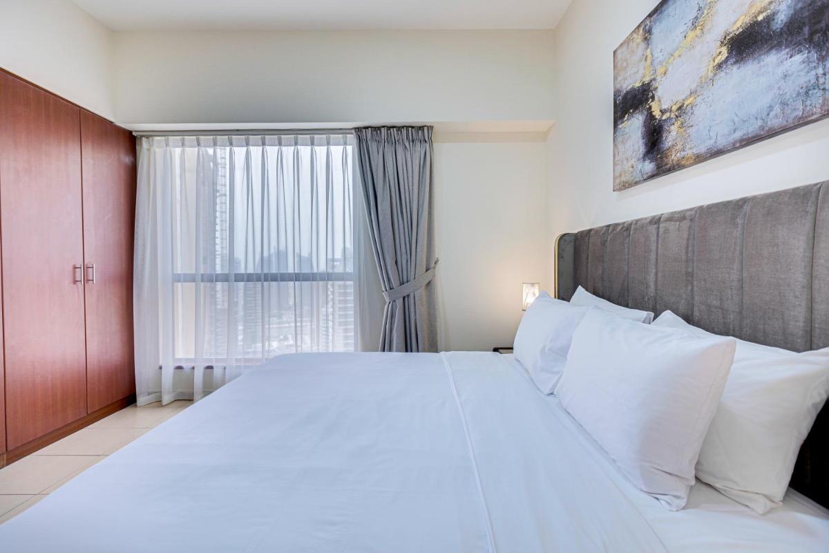 Wonderful apartment near The Beach Sadaf JBR