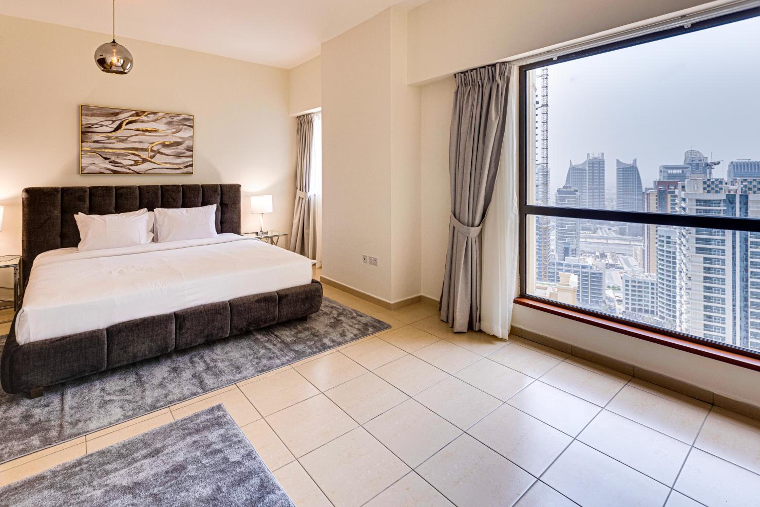 Wonderful apartment near The Beach Sadaf JBR