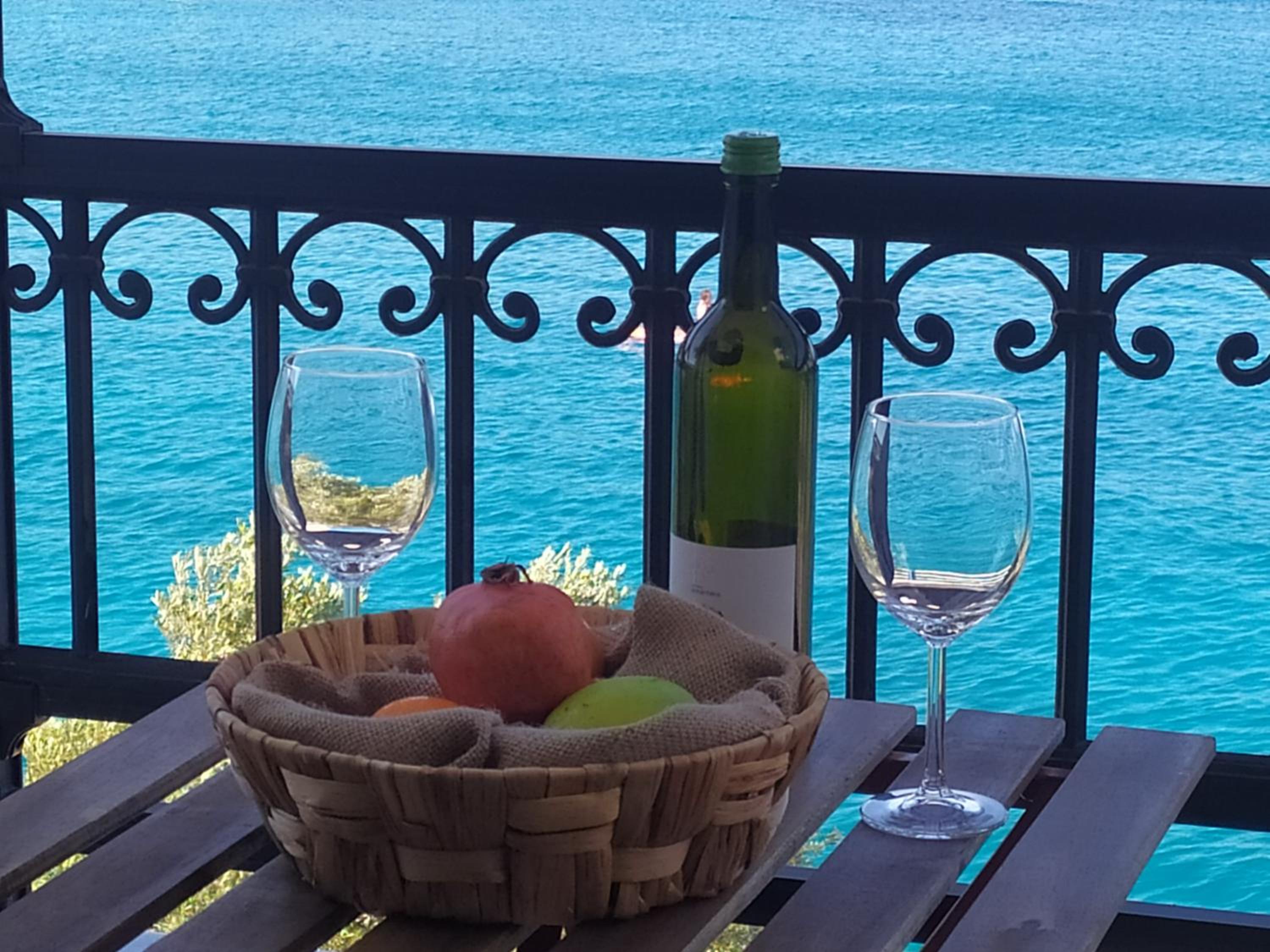 Hotel Thalassa - Image 1