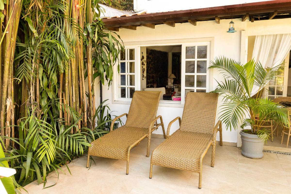 outdoor BBQ area