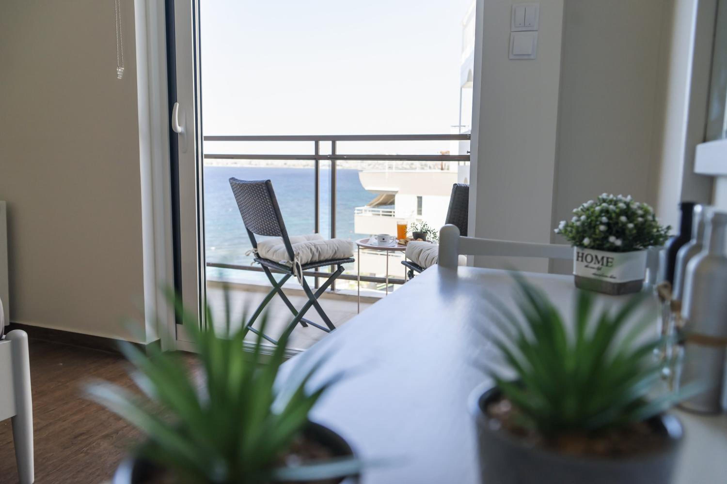 Blue Dreams - Spectacular Sea View Apartment in Athens