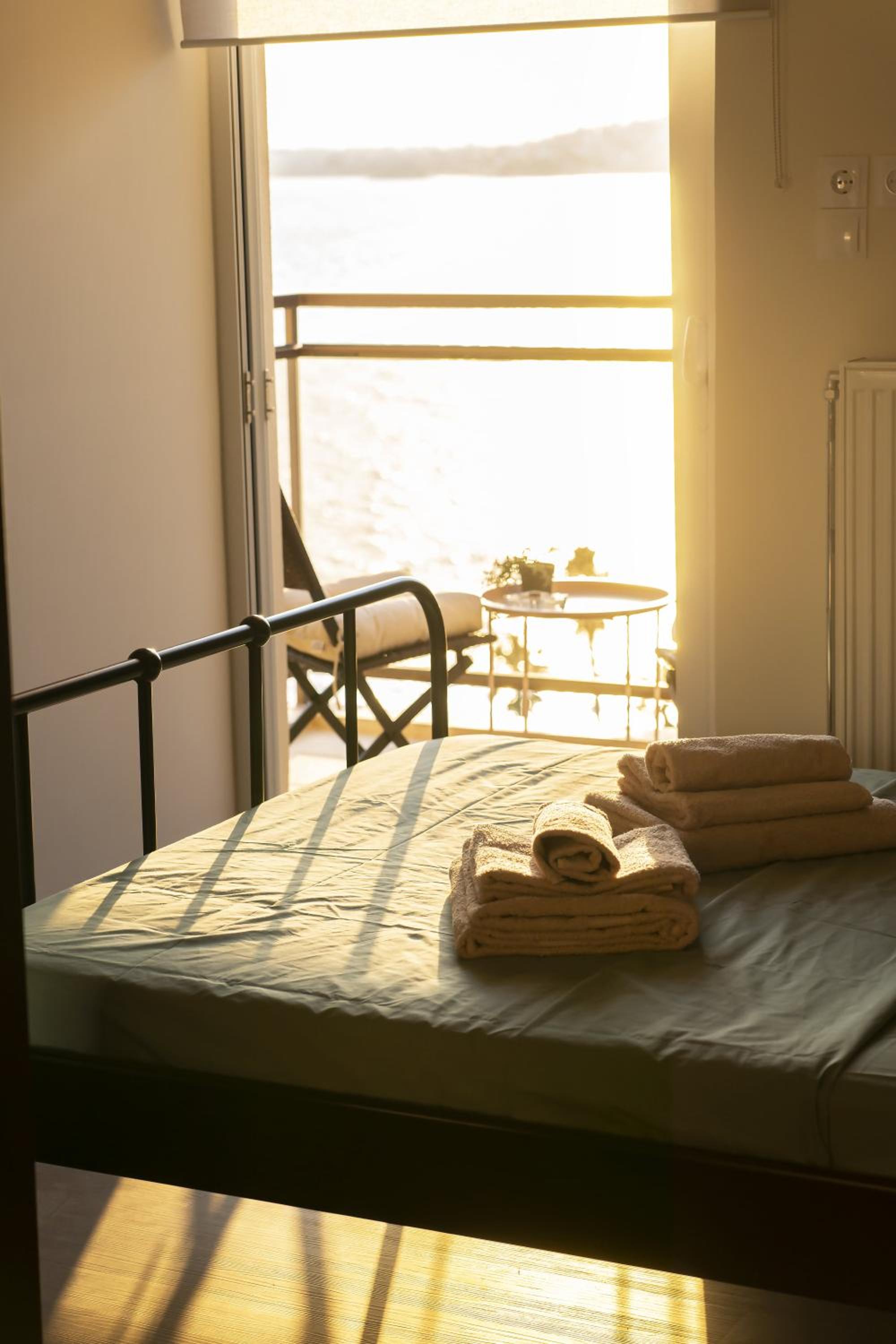 Blue Dreams - Spectacular Sea View Apartment in Athens