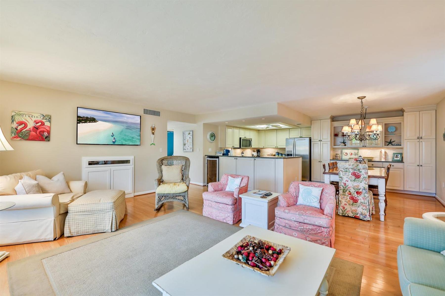 Compass Point 221