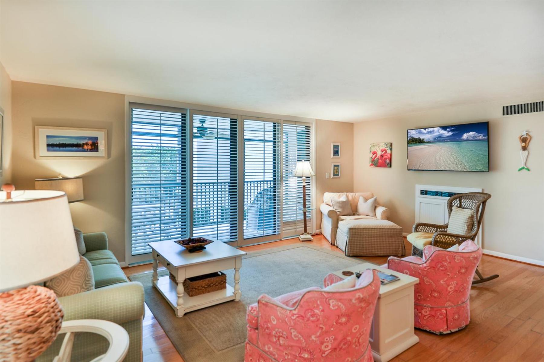 Compass Point 221