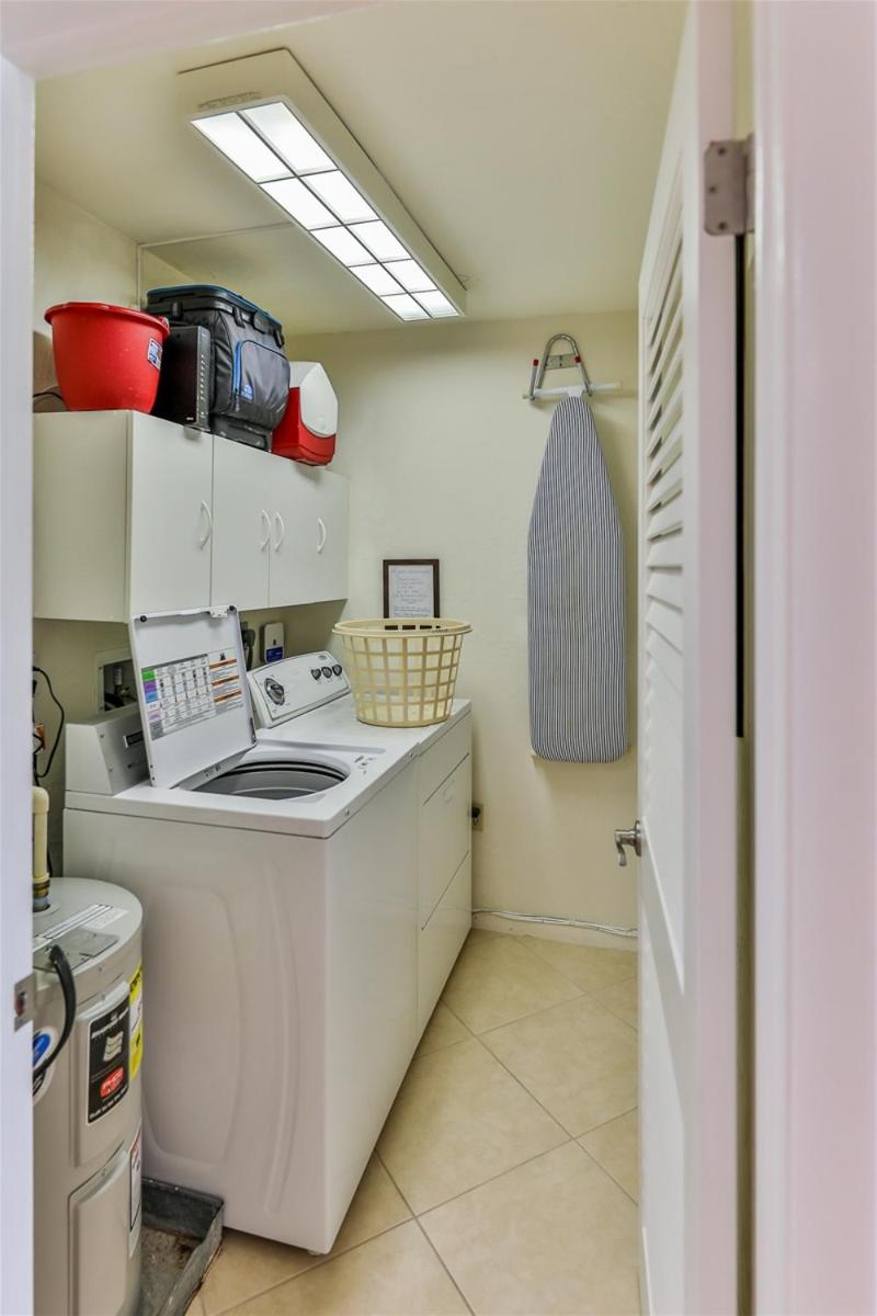 Compass Point 221