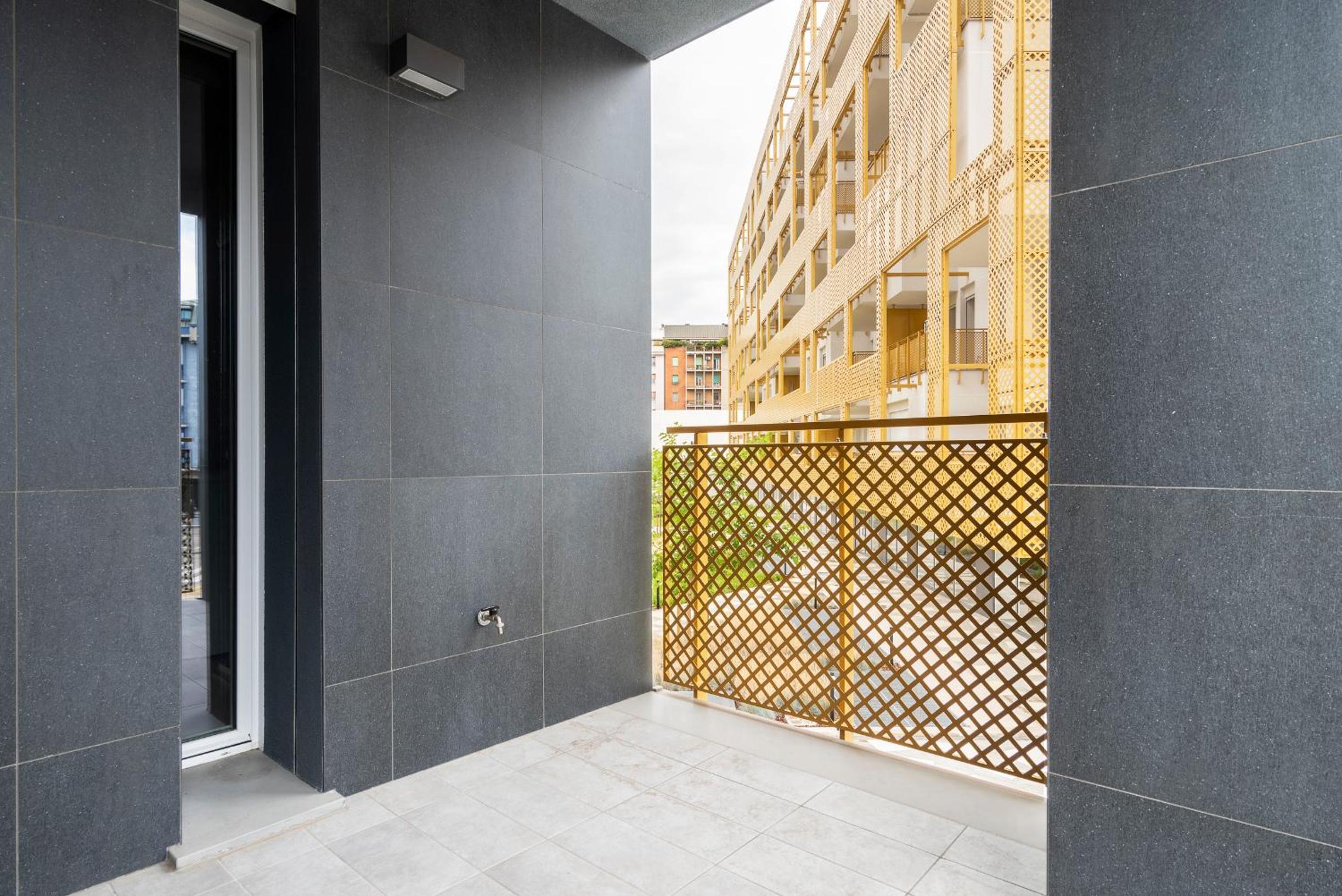 LUVI - Flavio Gioia en Milan — balance & terrace