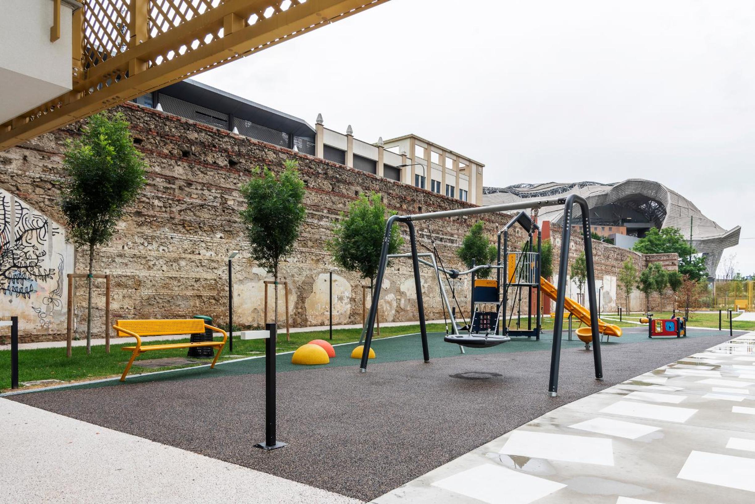 LUVI - Flavio Gioia en Milan — activities & amenities