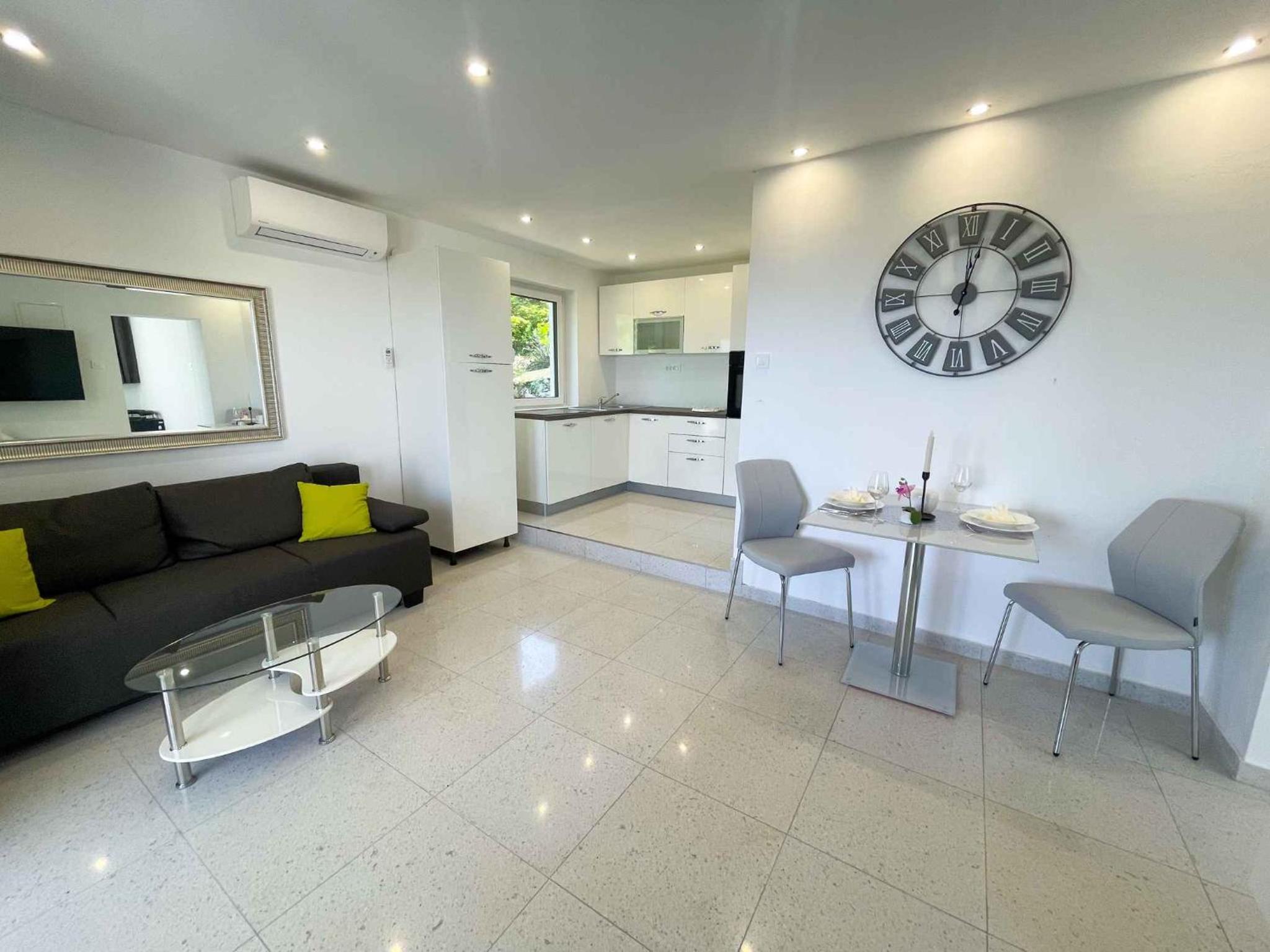 Photo 66