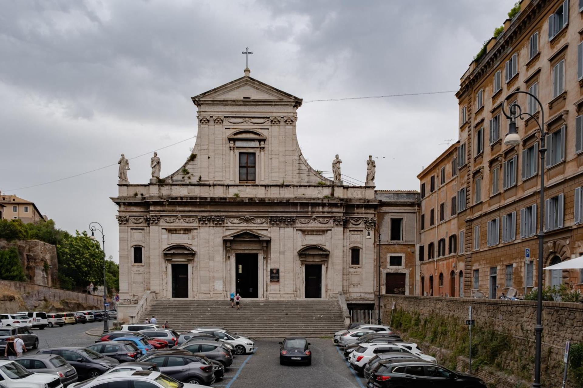 Roman Forum Apartment - The Heart of Rome
